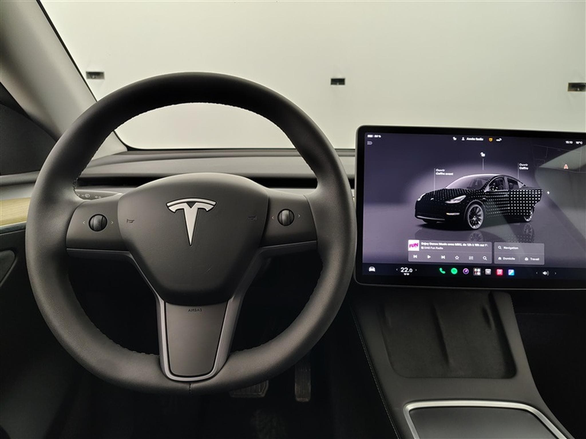 Tesla Model Y Standard Range NAVI / FULL LED / PANO / CAMERA 360" / JA 20" (2023) - Photo 9