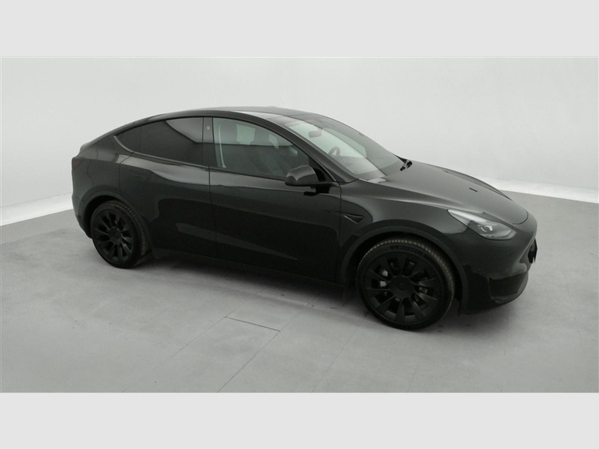 Tesla Model Y Standard Range NAVI / FULL LED / PANO / CAMERA 360" / JA 20" (2023) - Photo 25