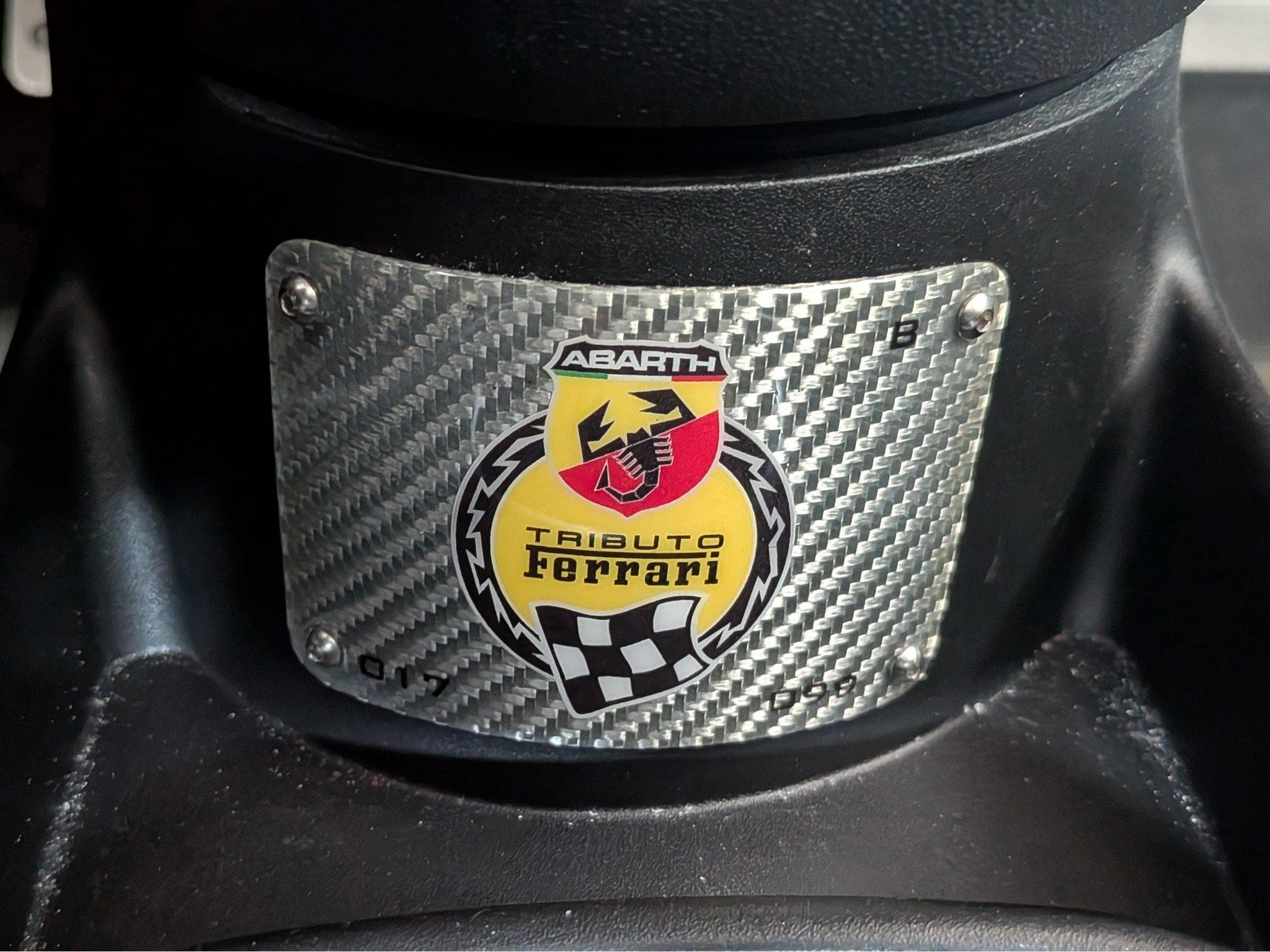Abarth 695 Tributo Ferrari (2012) - Photo 6