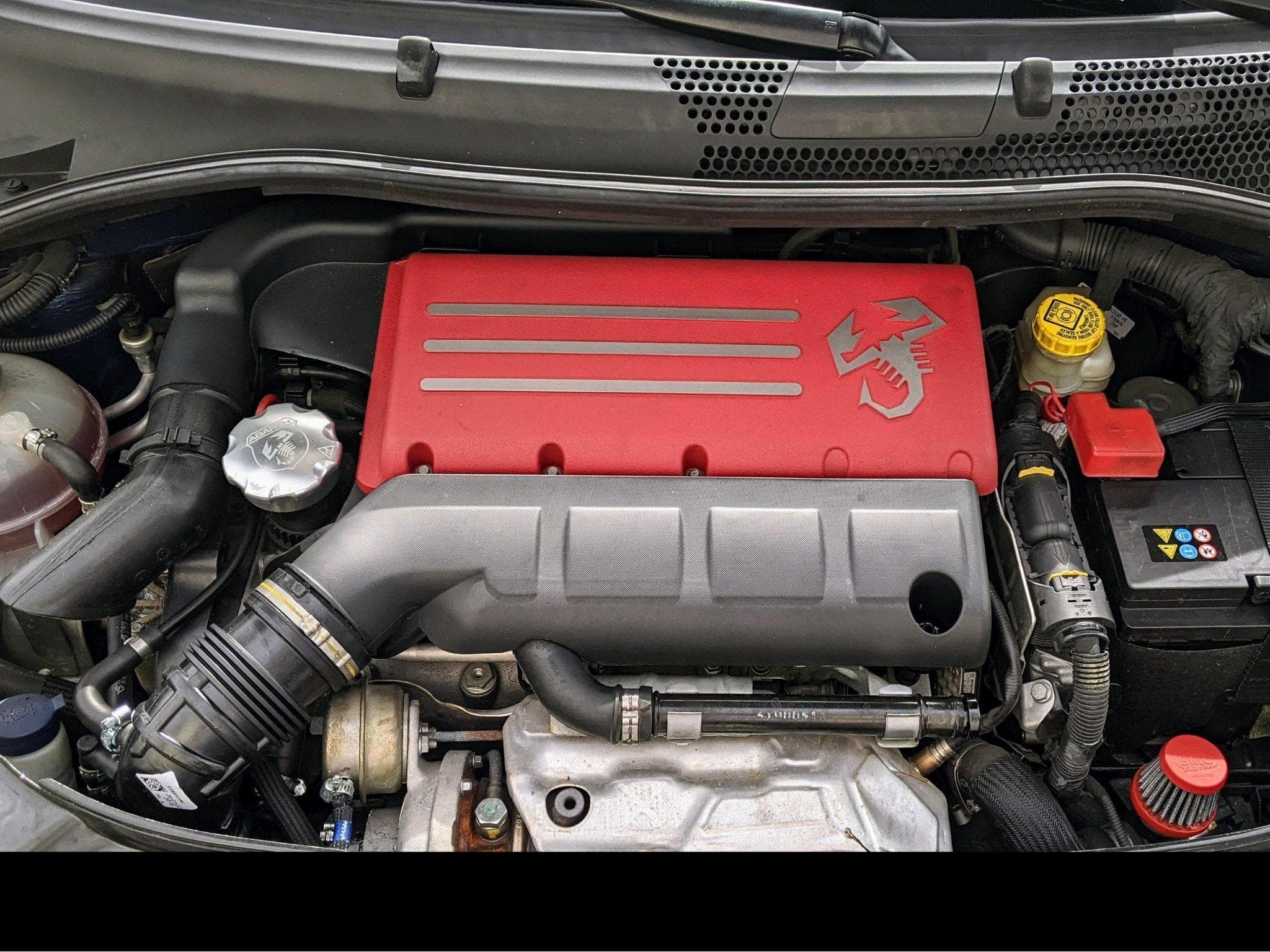Abarth 695 Tributo Ferrari (2012) - Photo 7