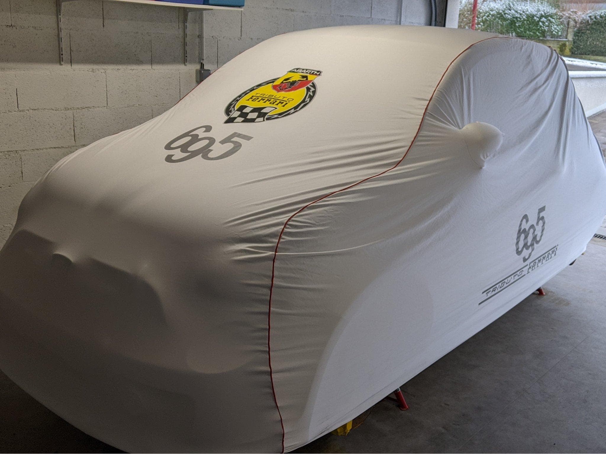 Abarth 695 Tributo Ferrari (2012) - Photo 8