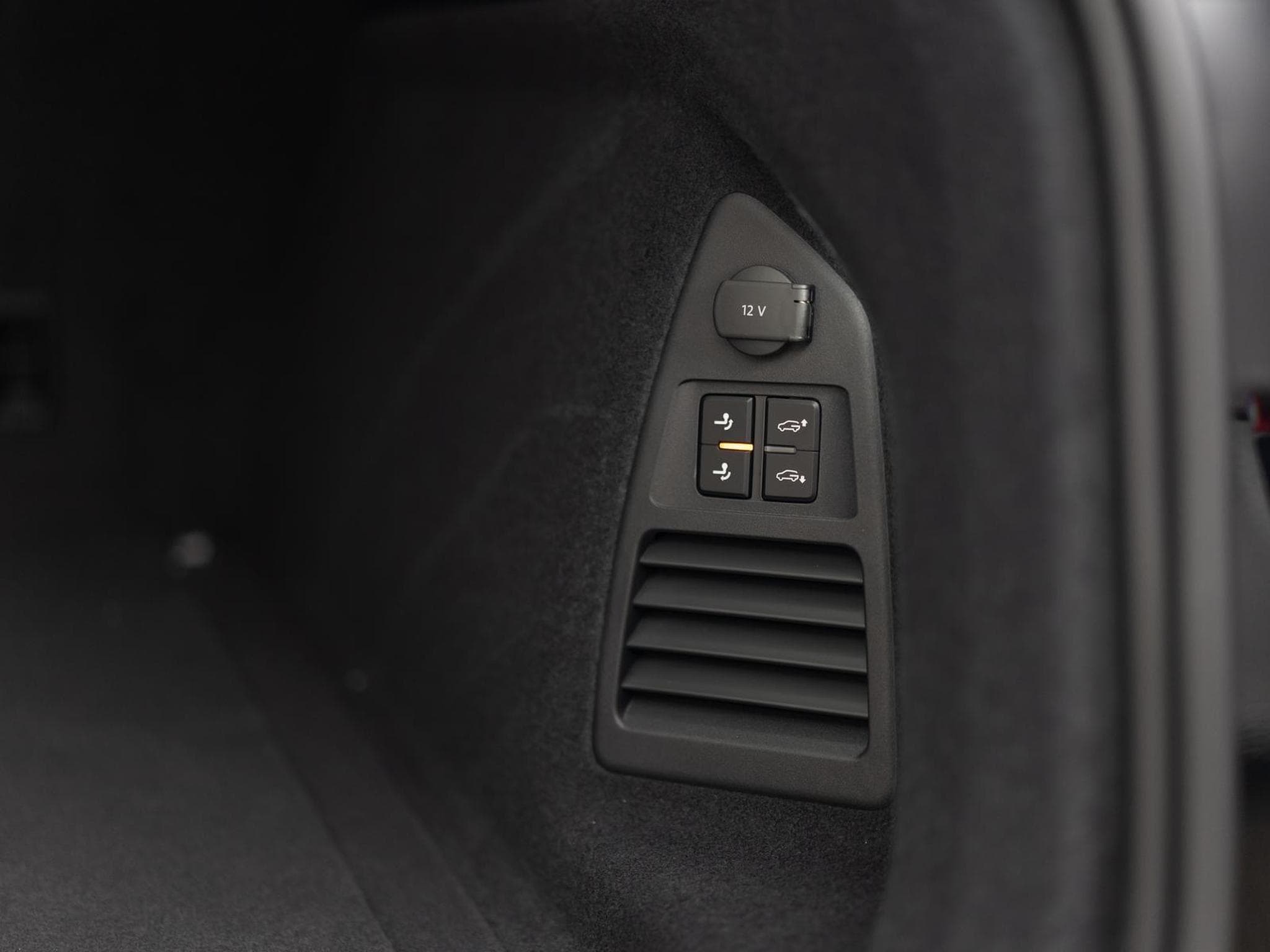 VW Touareg R-Line (2024) - Foto 20