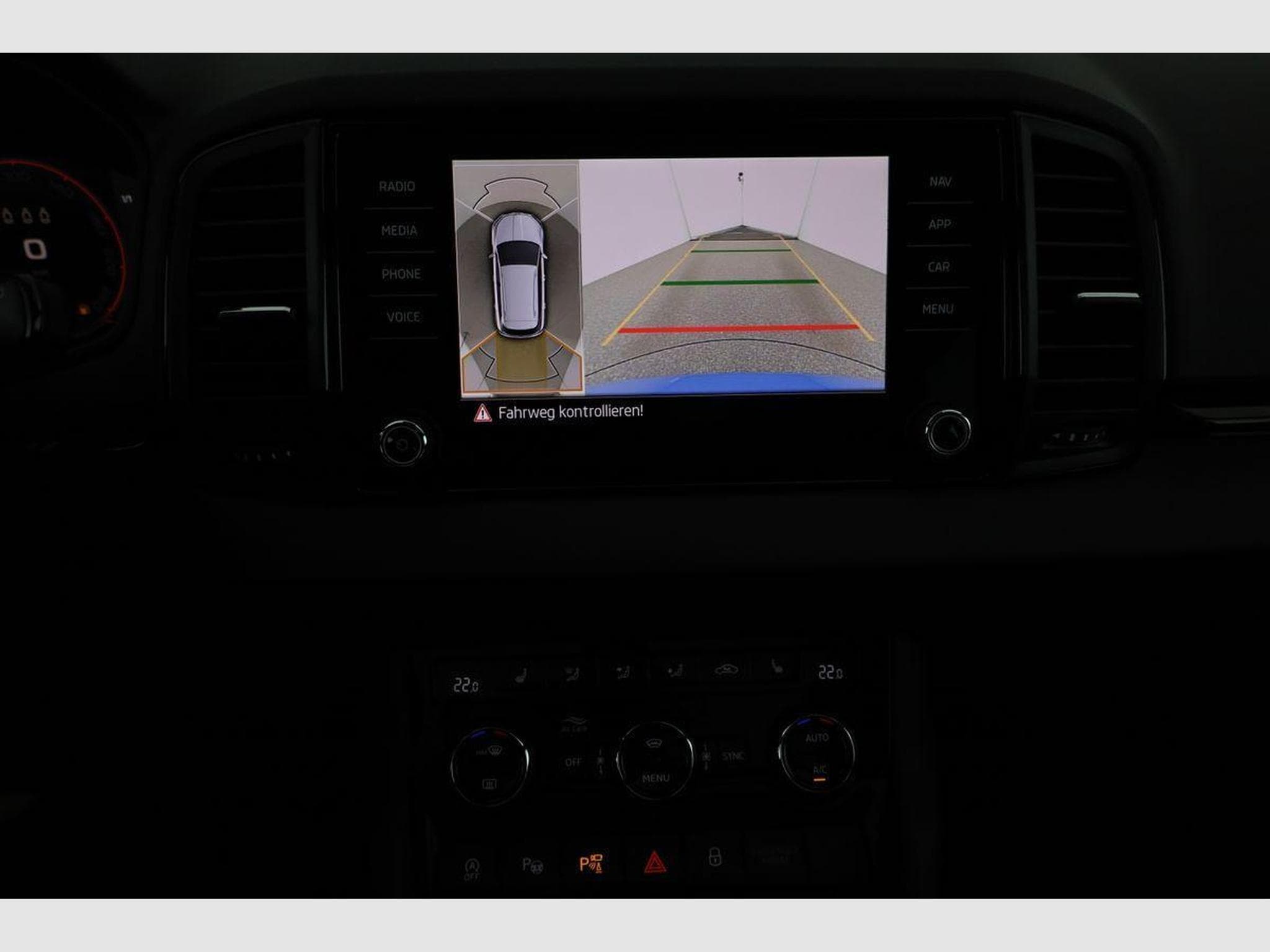 Skoda Karoq Sportline (2026) - Photo 6