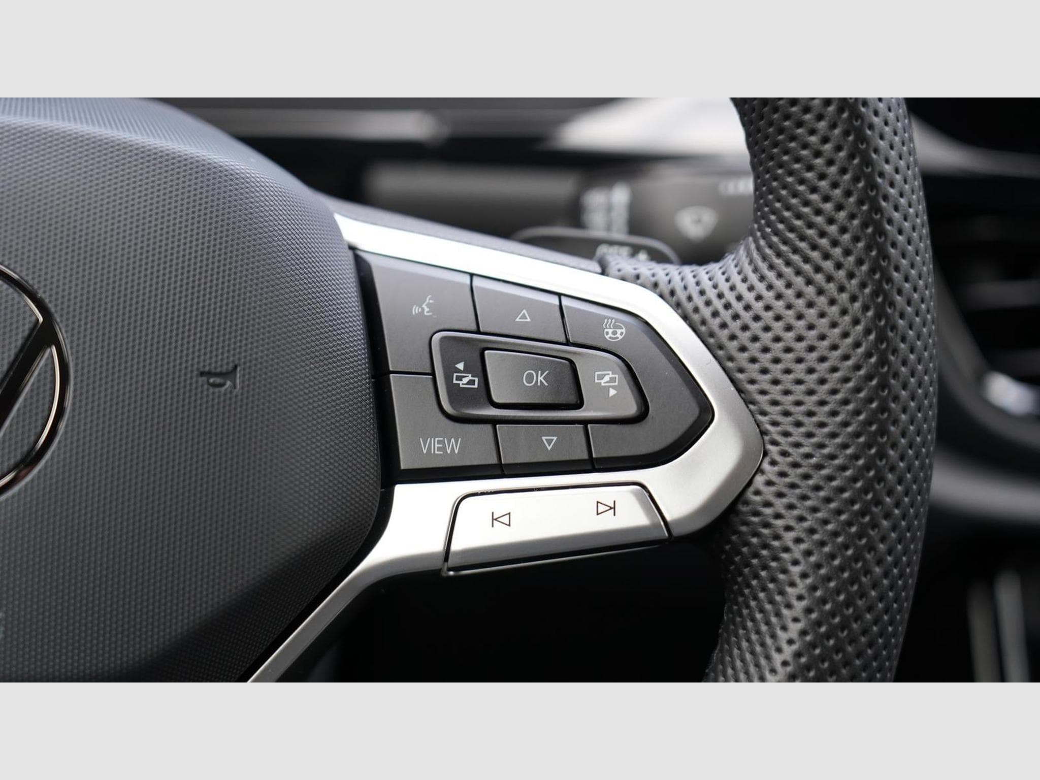 VW T-Roc R-Line Black Edition (2025) - Photo 10