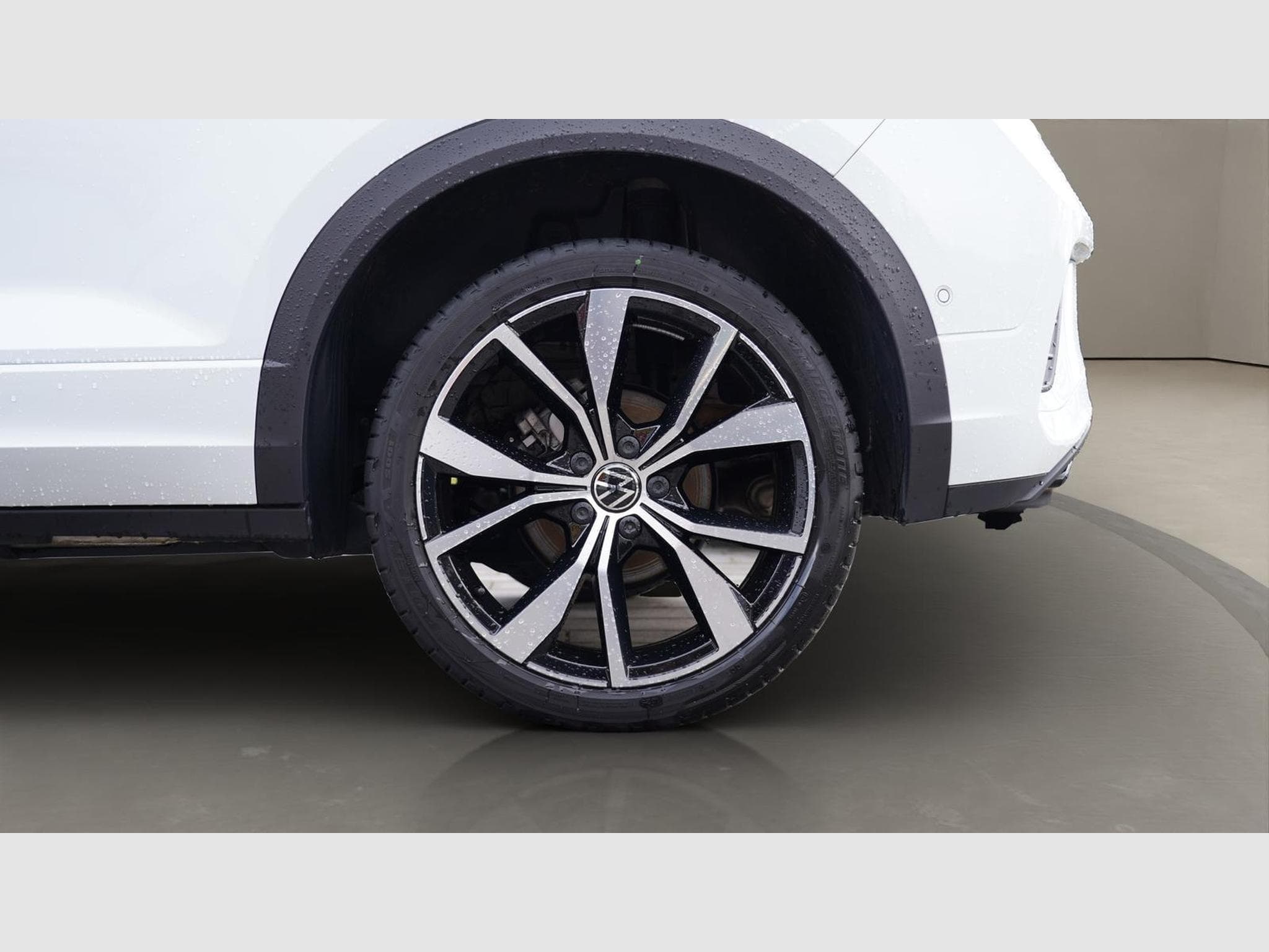 VW T-Roc R-Line Black Edition (2025) - Photo 6