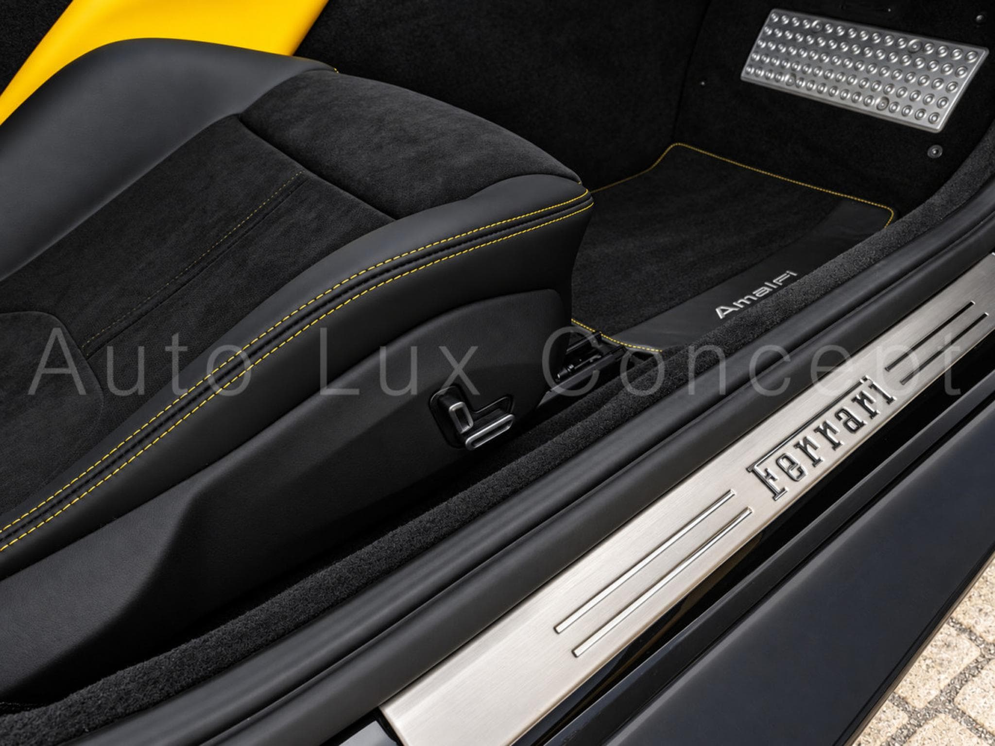 Ferrari Amalfi 3.9 V8 Biturbo 640 ch (2026) - Photo 19