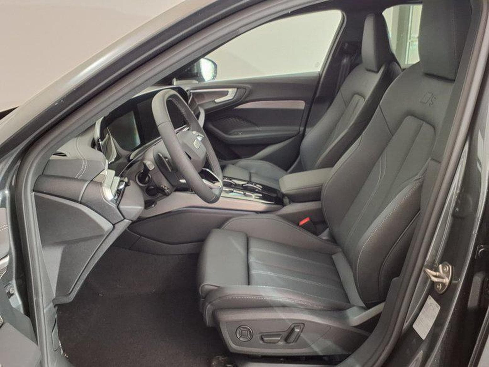 Audi A5 Avant S line 2.0 TFSI 7-Gang S tronic quattro (2026) - Photo 9