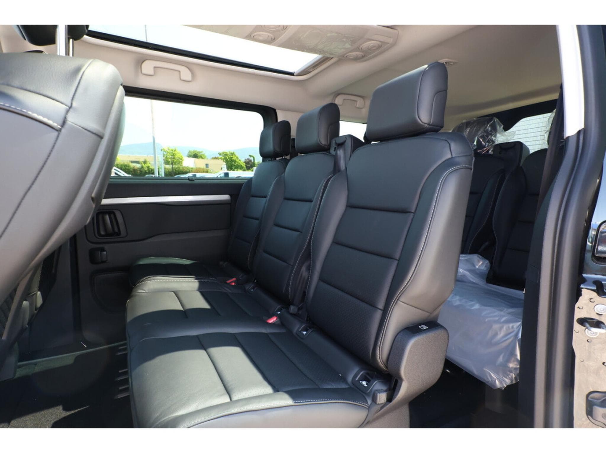 Citroën SpaceTourer 2.2 BlueHDI 180 XL Plus (2026) - Photo 10