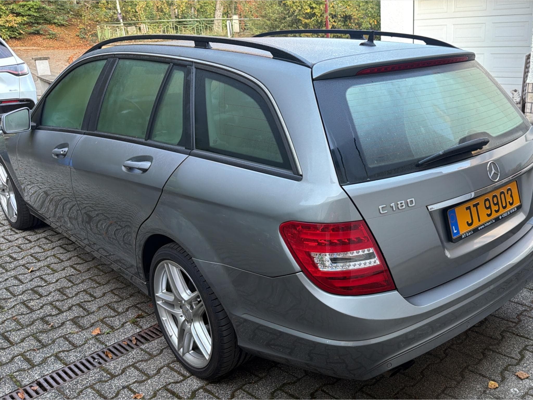 Mercedes 180 (2012) - Photo 3