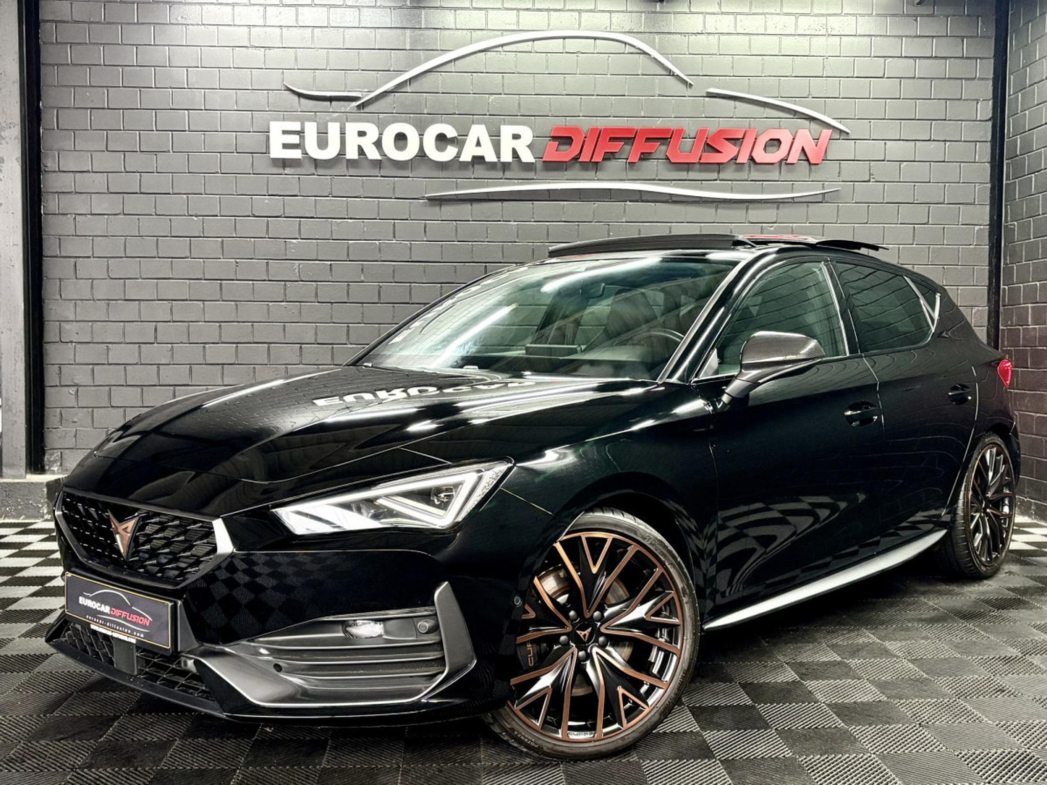 Cupra Leon VZ 2.0 TSI 300CV *PANO*CAM* BEATS* MATRIX* VSS * (2024) - Foto 1