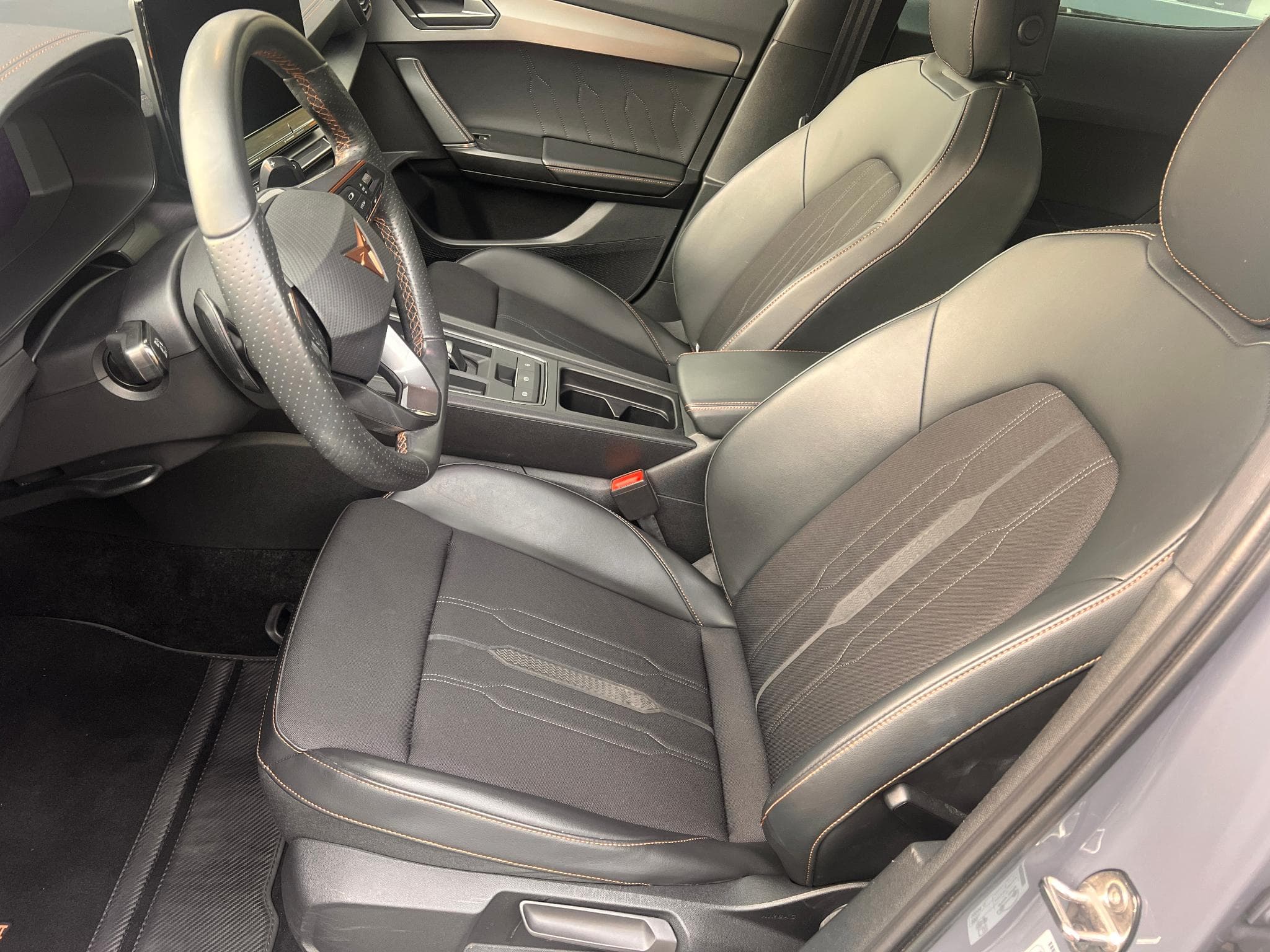 Cupra Formentor 1.5 TSI DSG7 (2023) - Photo 4