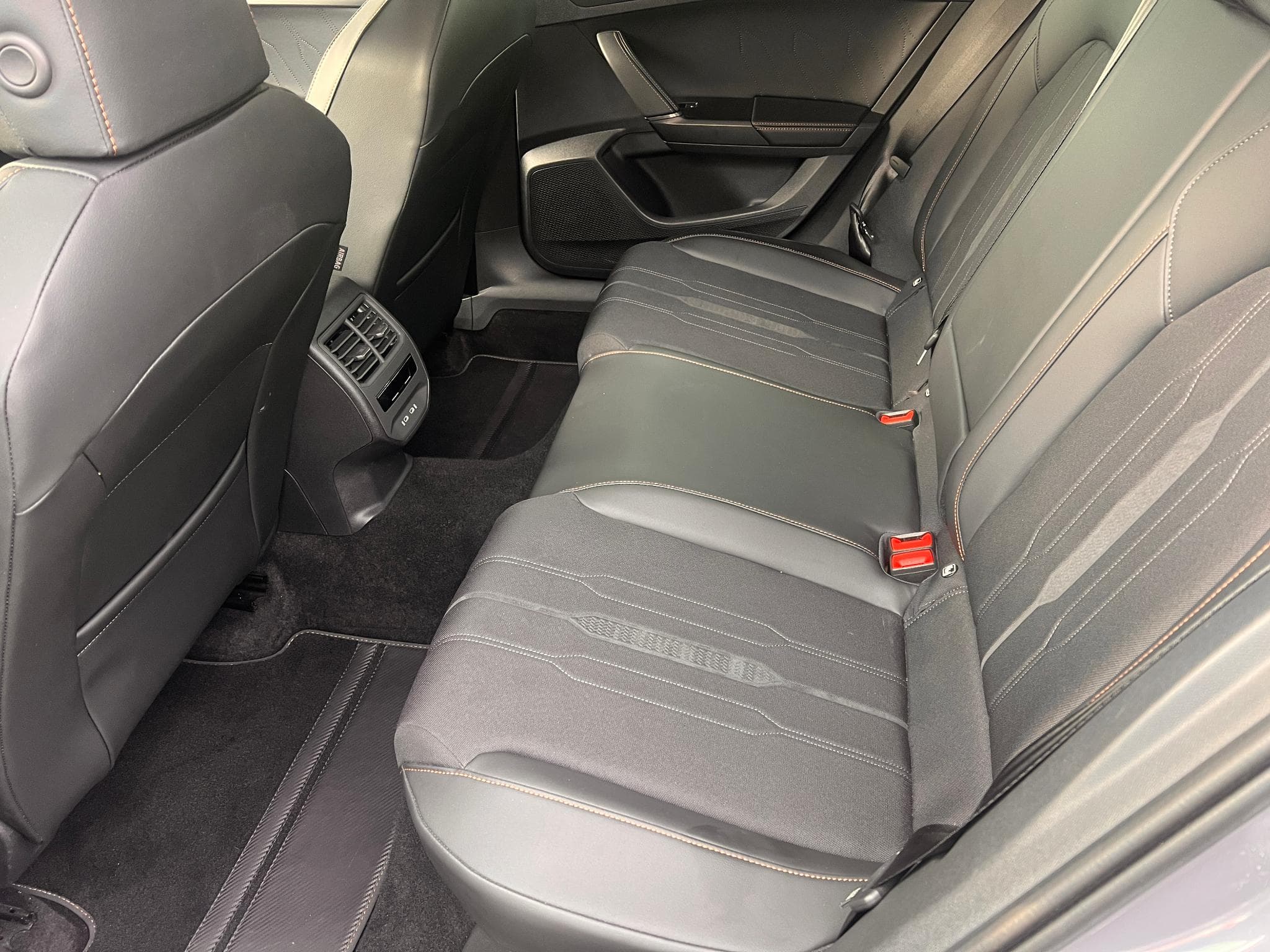 Cupra Formentor 1.5 TSI DSG7 (2023) - Photo 5