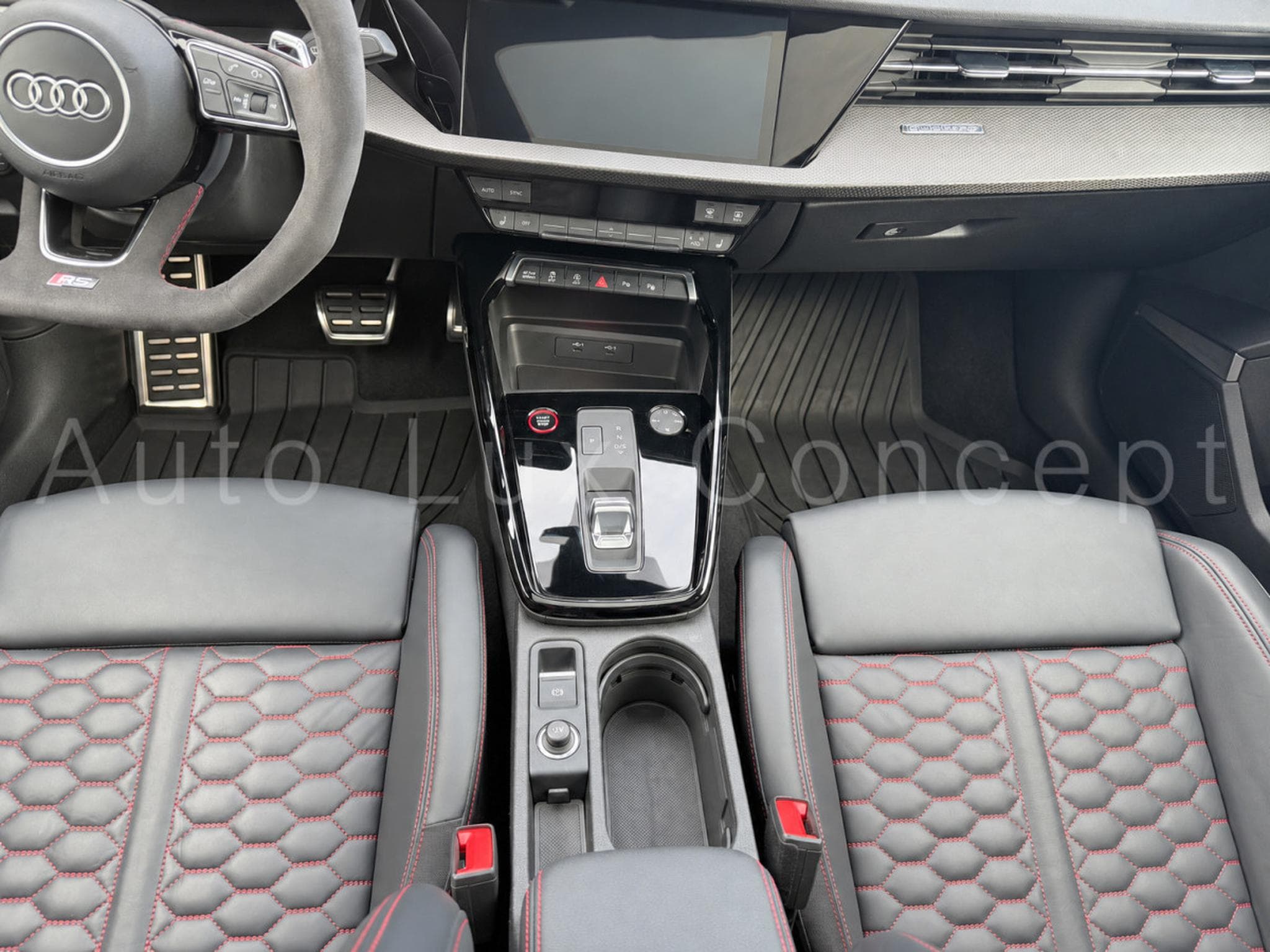 Audi RS3 Sportback 2.5 TFSI quattro S tronic 7 (2022) - Photo 10