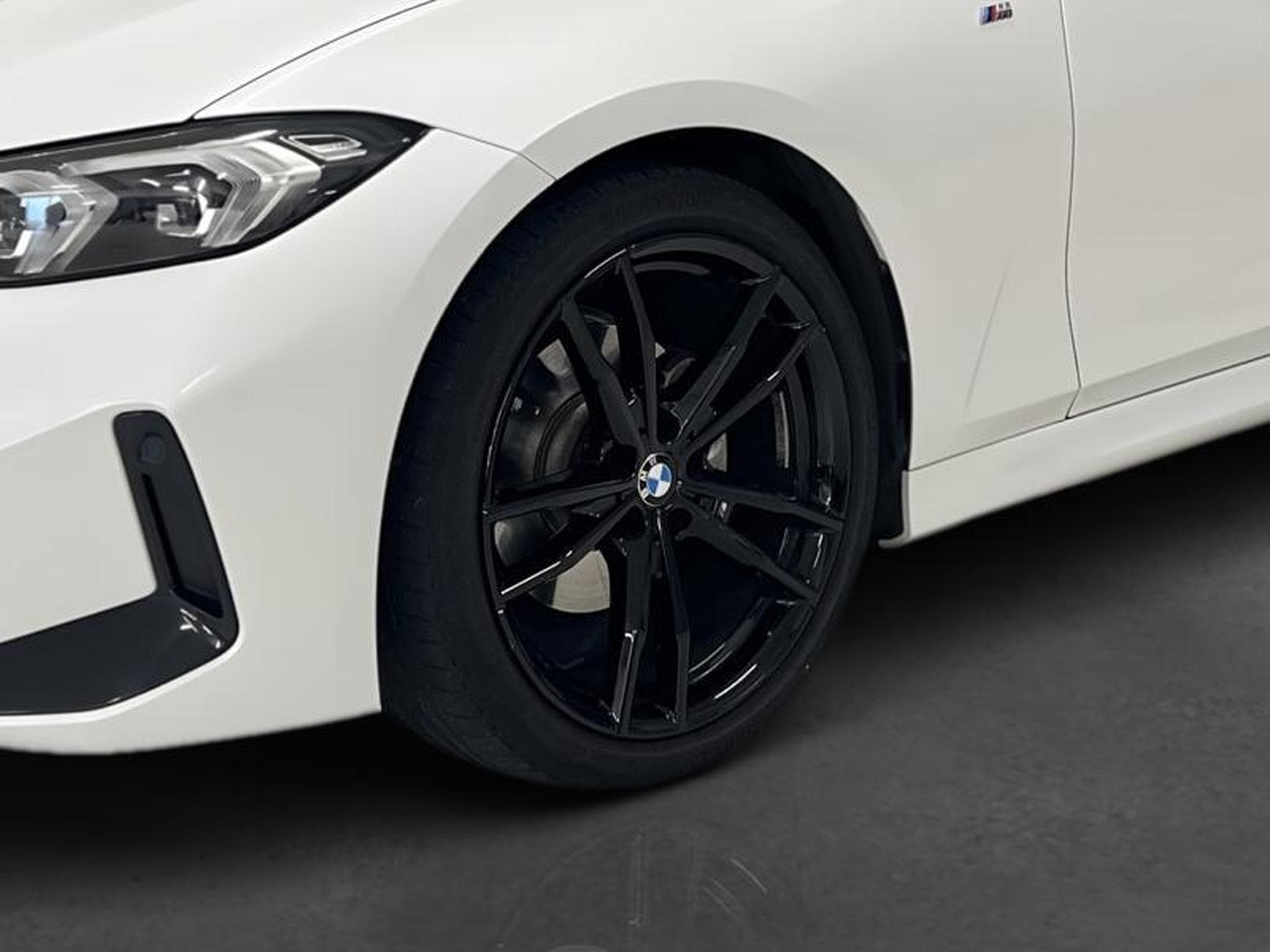BMW 320 M (2023) - Photo 6
