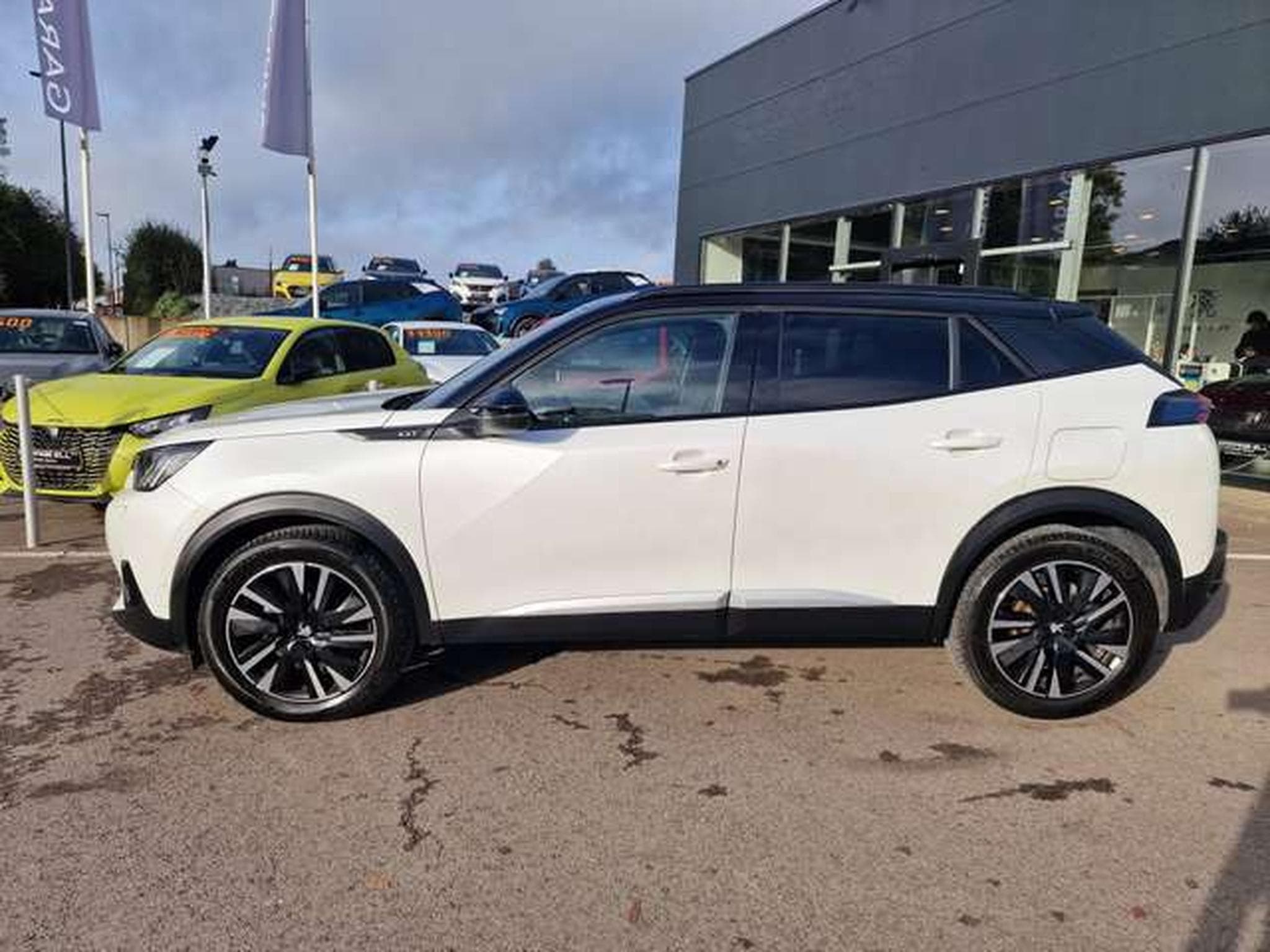 Peugeot 2008 GT Pack (2021) - Photo 3