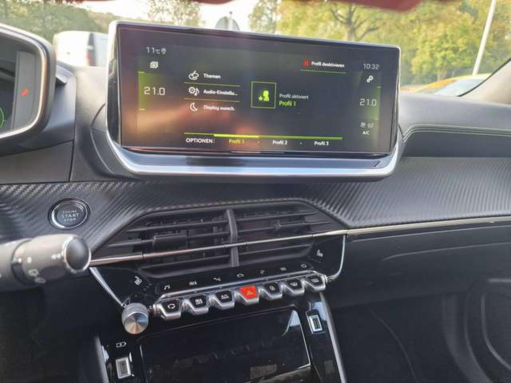 Peugeot 2008 GT Pack (2021) - Photo 17
