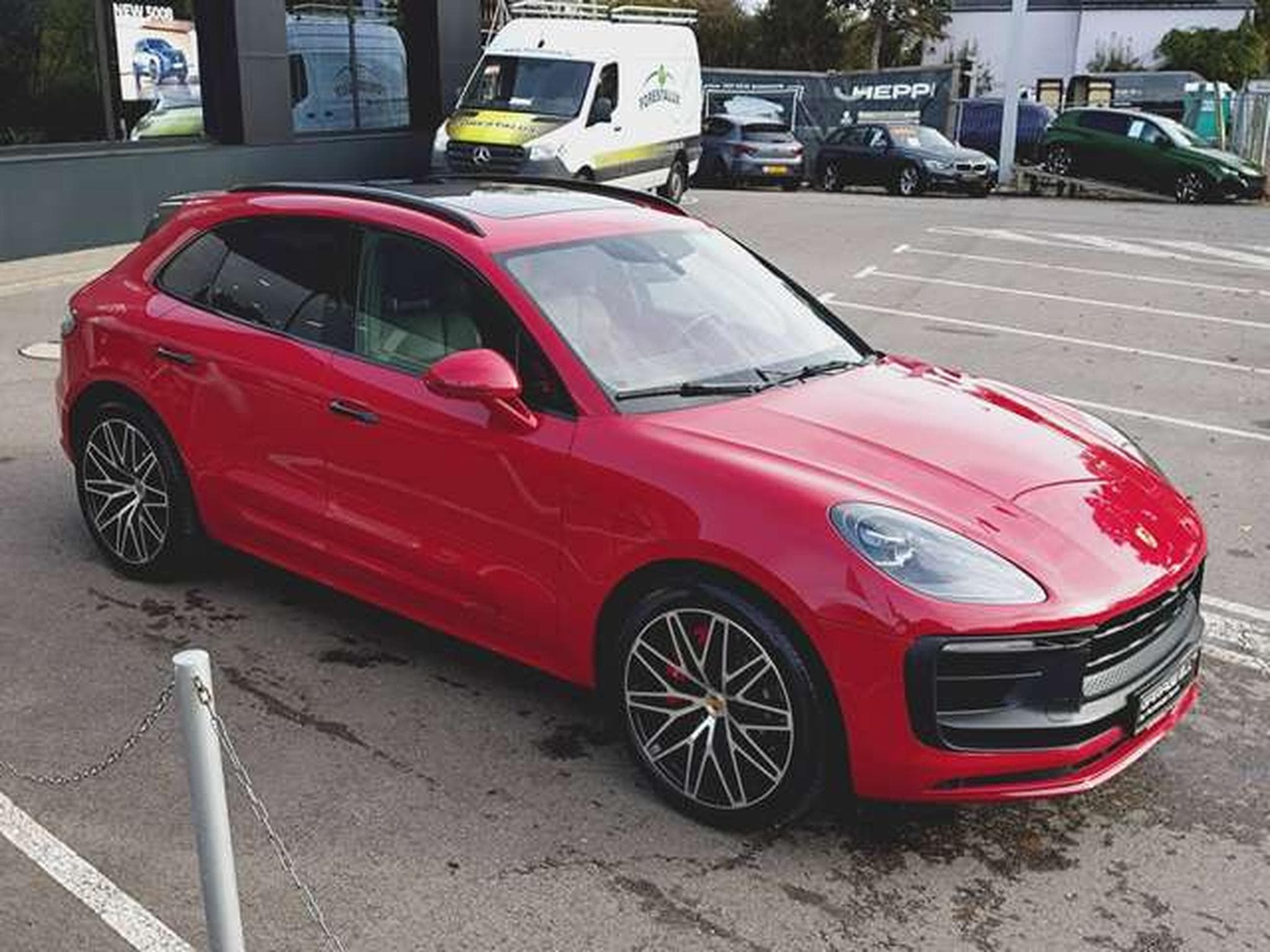 Porsche Macan GTS (2023) - Photo 4