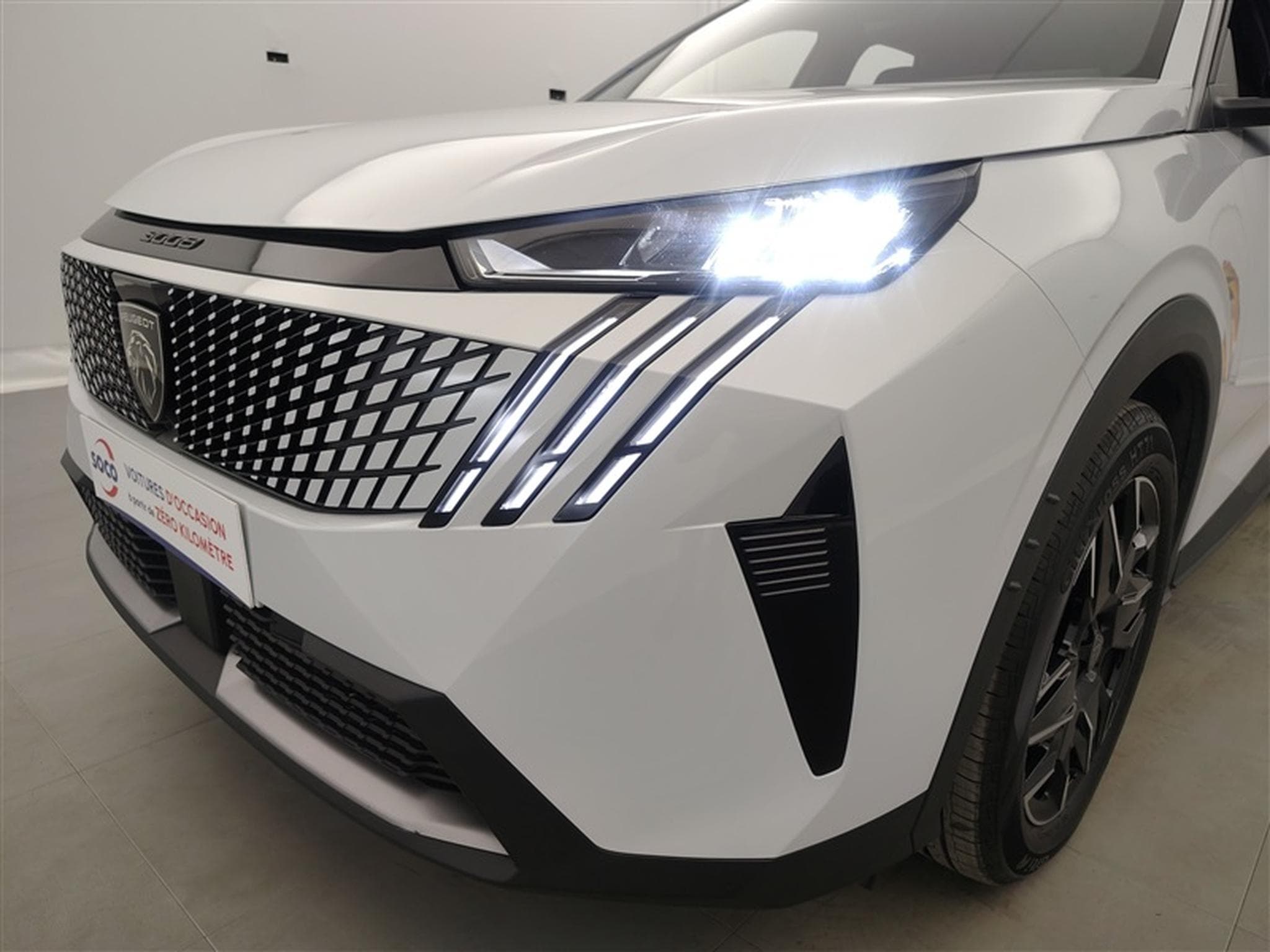 Peugeot 3008 1.2 Hybrid 136Cv e-DCS6 Allure S-CUIR / NAVI / CARPLAY (2025) - Photo 14