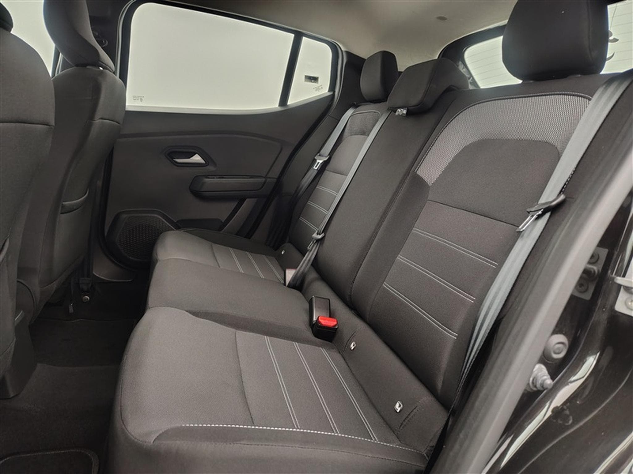 Dacia Sandero 1.0 TCe Journey CARPLAY / FULL LED / PDC AV-AR (2025) - Photo 13