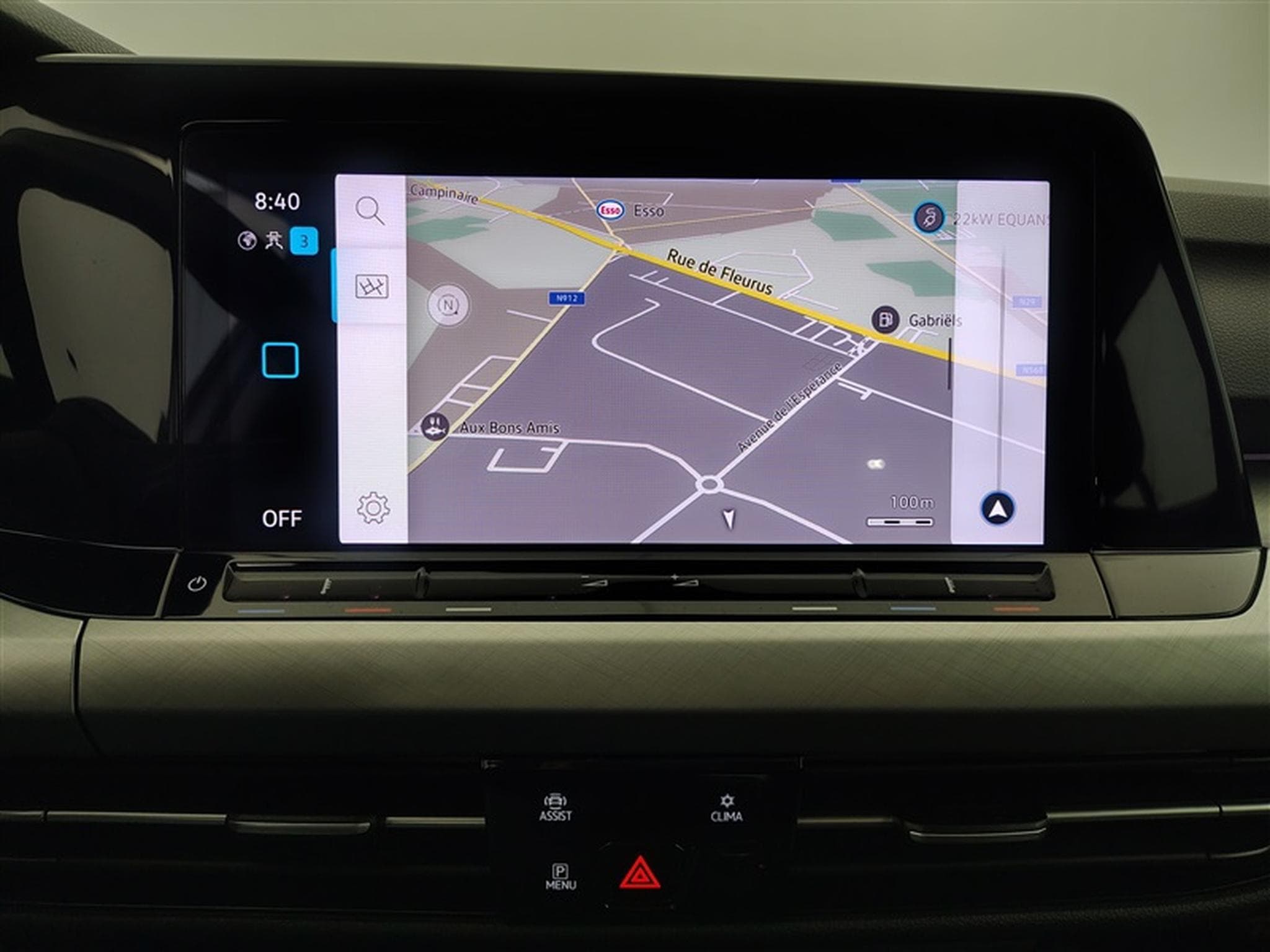 VW Golf 1.0 TSI Life Business Premium OPF (2022) - Photo 11