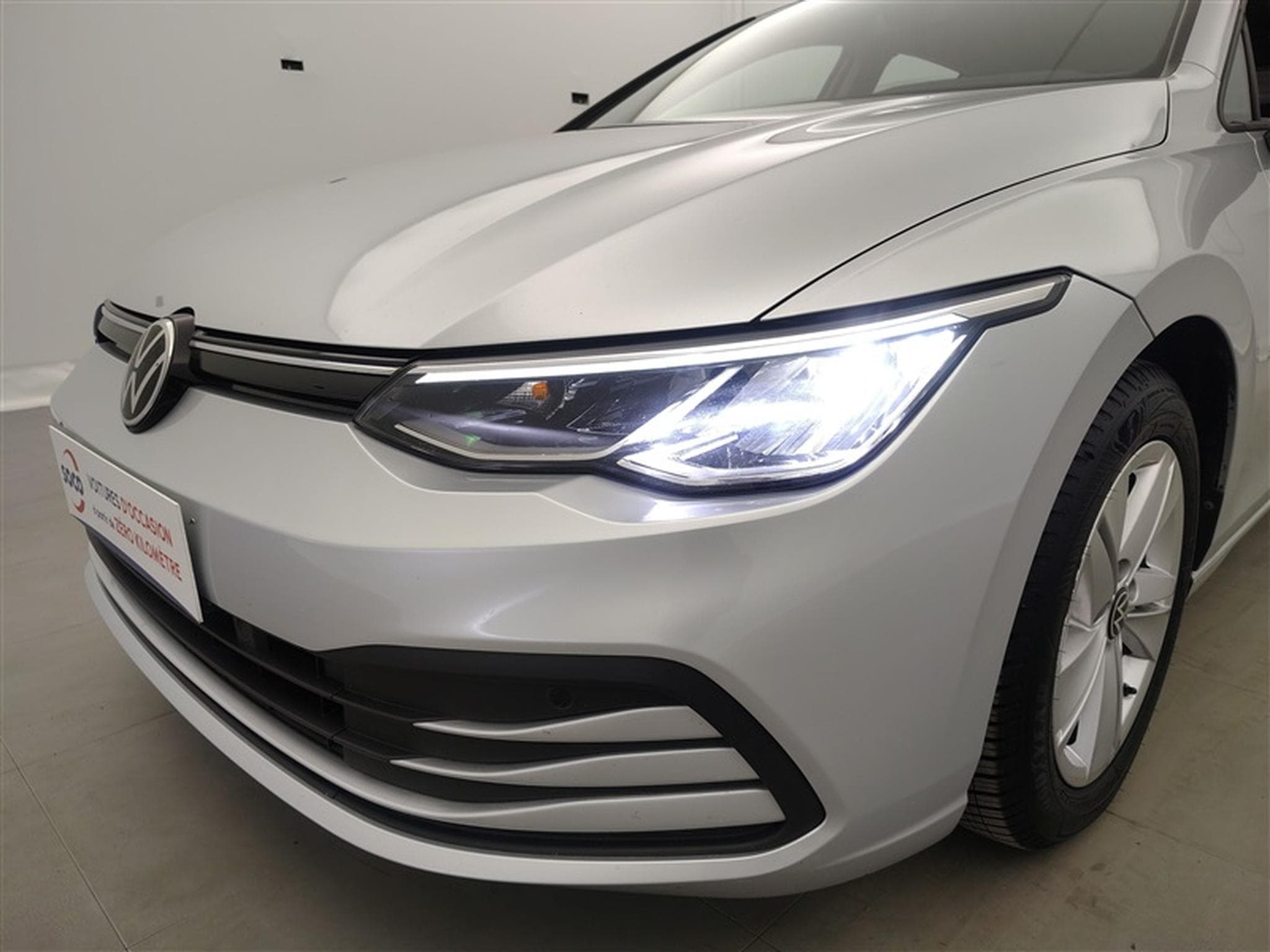 VW Golf 1.0 TSI Life Business Premium OPF (2022) - Photo 14