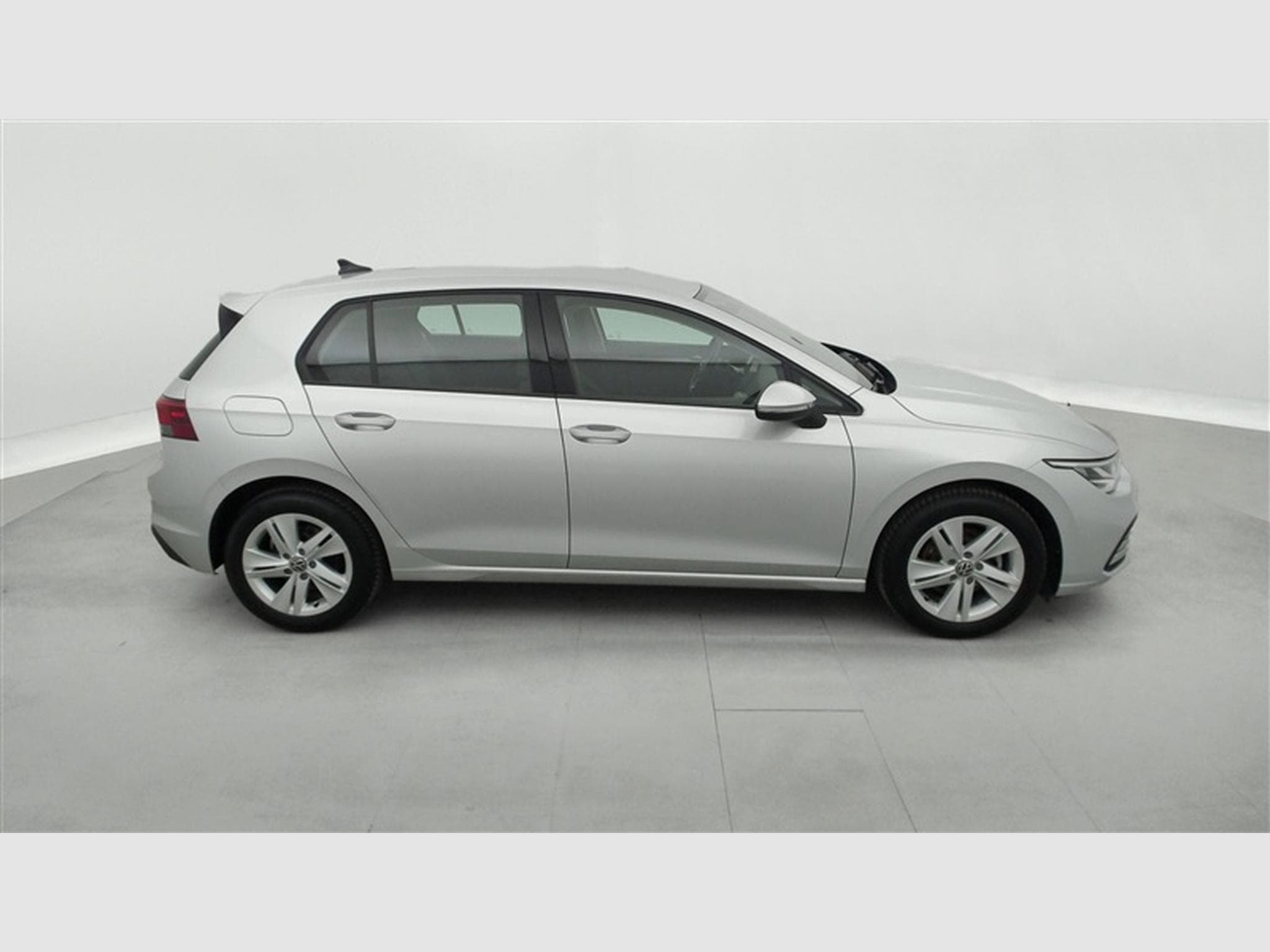 VW Golf 1.0 TSI Life Business Premium OPF (2022) - Photo 23