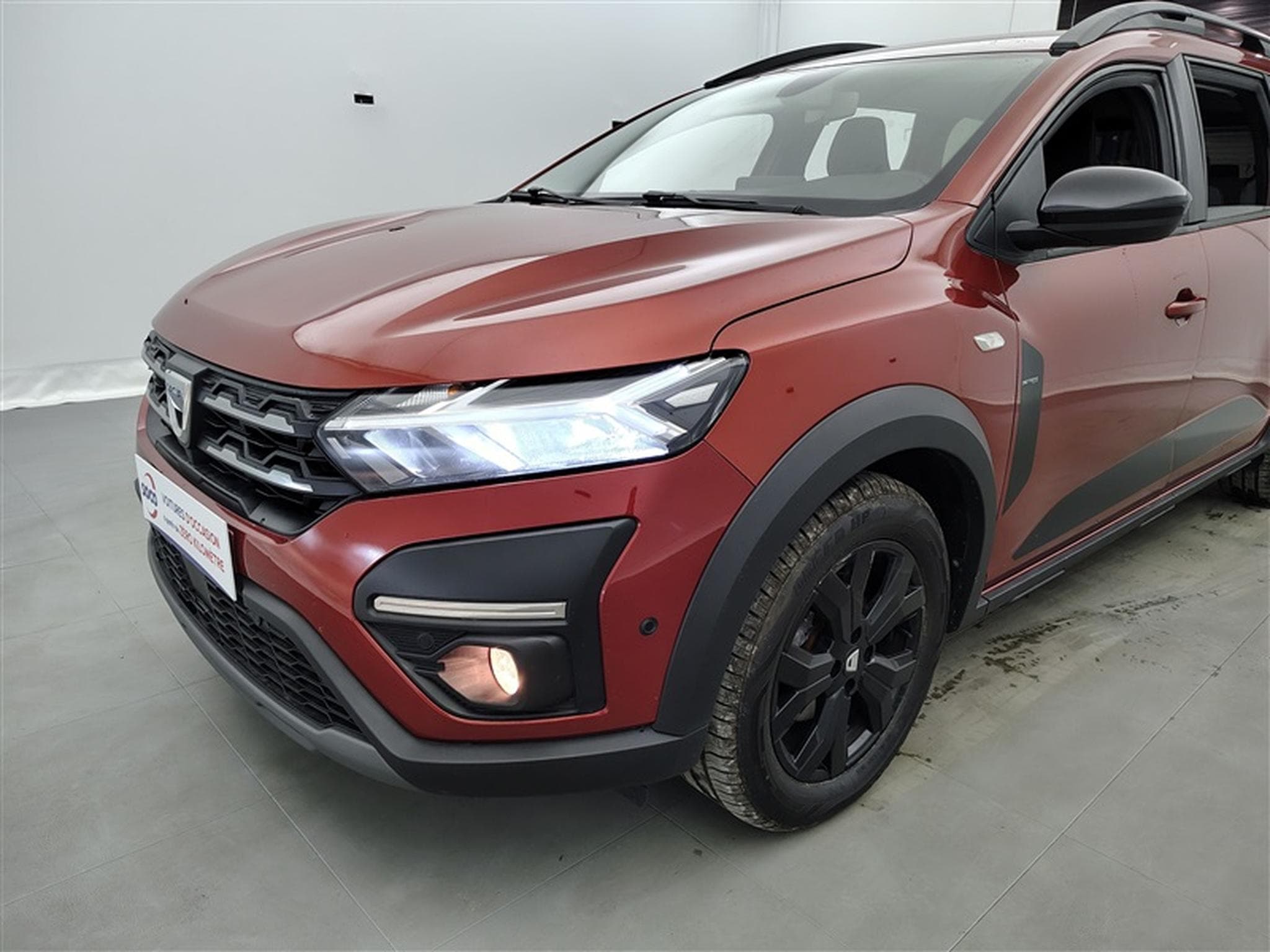 Dacia Jogger 1.0 TCe EXTREME 7pl. NAV/CAMERA/CARPLAY (2022) - Photo 15