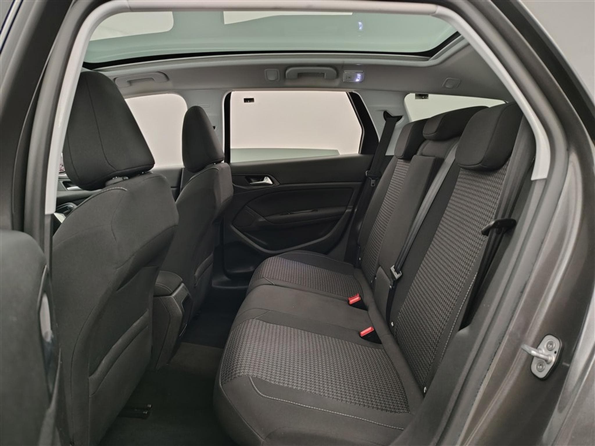Peugeot 308 1.2 PureTech Style Navi/Toit PanO/PDC/ (2020) - Photo 13