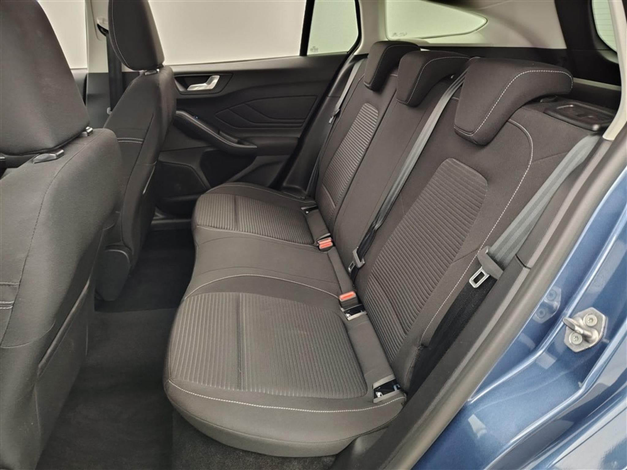 Ford Focus 1.0 EcoBoost mHEV 155Cv AT Titanium Navi / Led / PDC av+ar (2024) - Photo 13