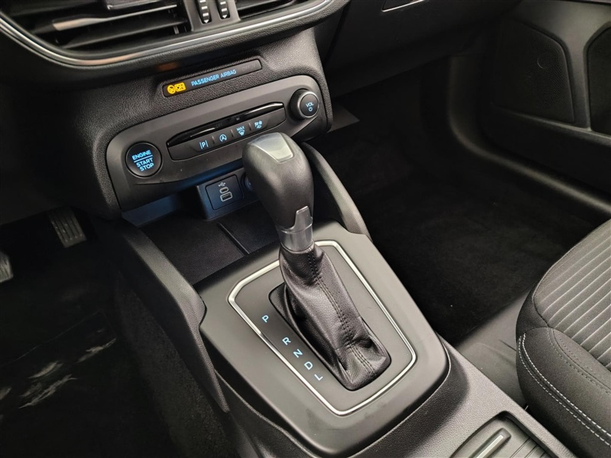 Ford Focus 1.0 EcoBoost mHEV 155Cv AT Titanium Navi / Led / PDC av+ar (2024) - Photo 12