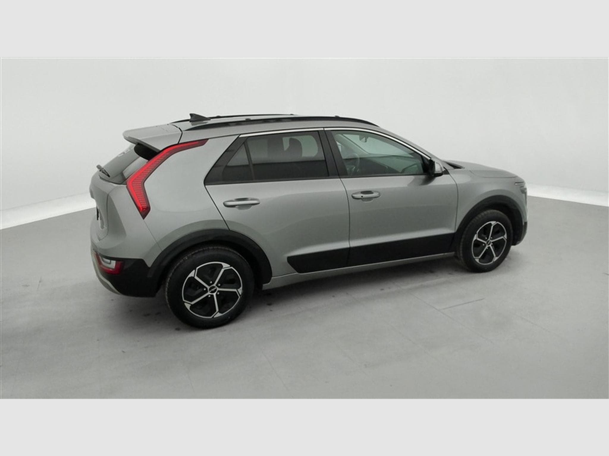Kia Niro HEV 1.6 GDi Pulse DCT (2023) - Photo 25