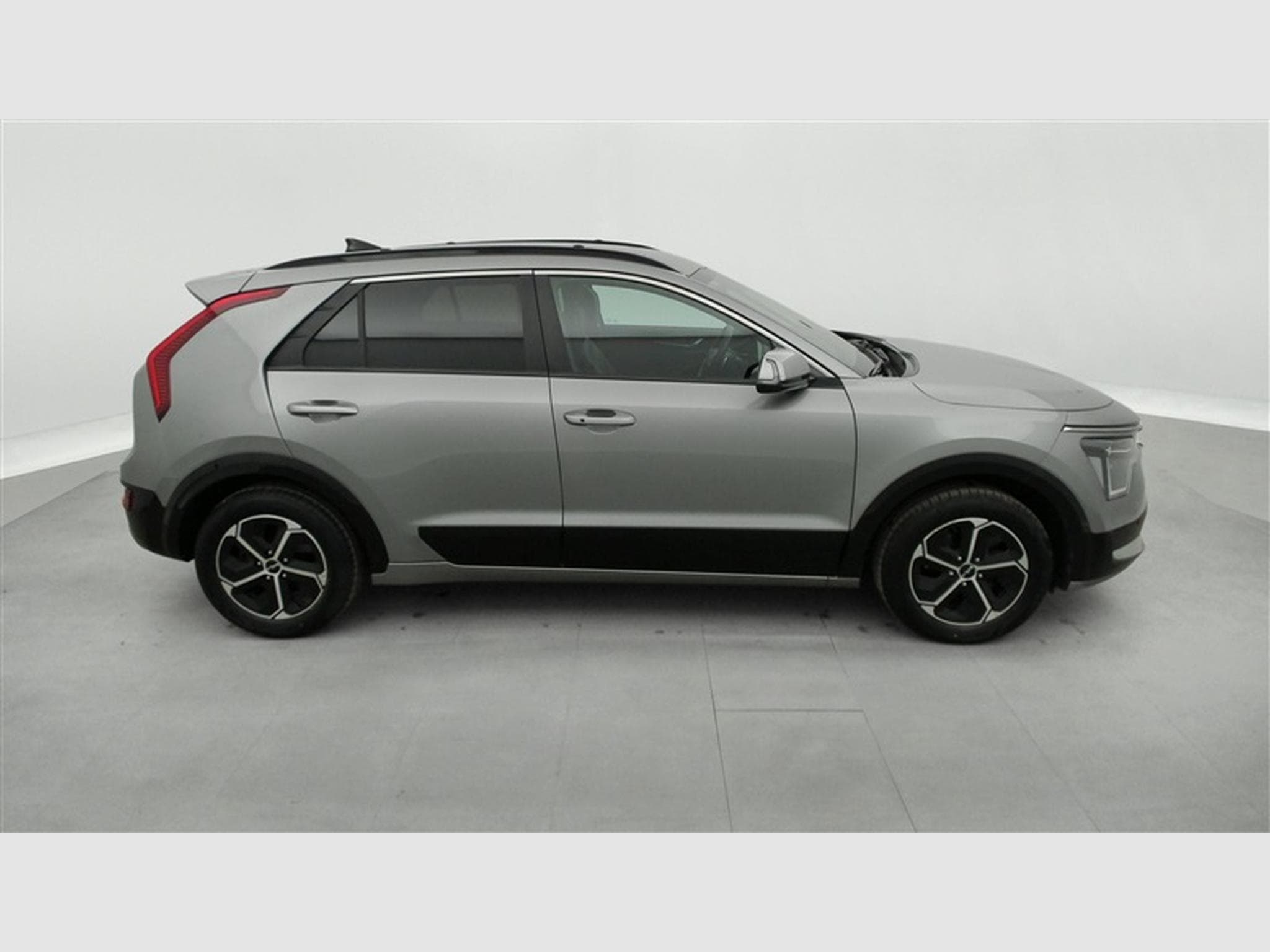 Kia Niro HEV 1.6 GDi Pulse DCT (2023) - Photo 24
