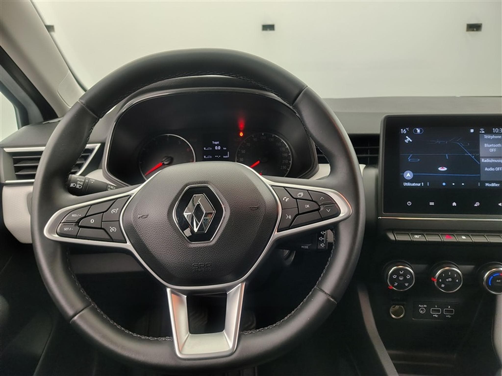 Renault Clio Evolution NAVI / CARPLAY / PDC / ALU (2023) - Photo 9