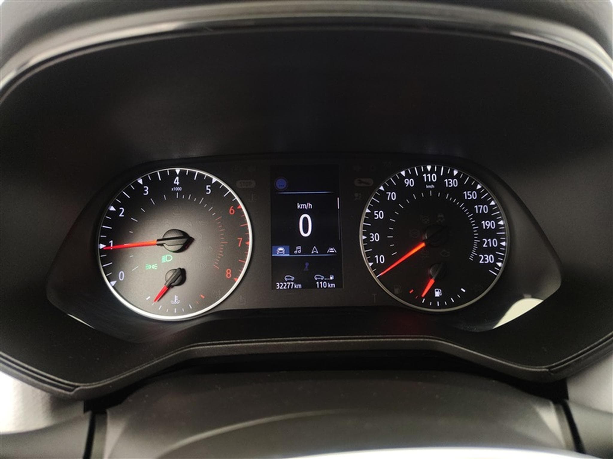 Renault Clio Evolution NAVI / CARPLAY / PDC / ALU (2023) - Photo 10