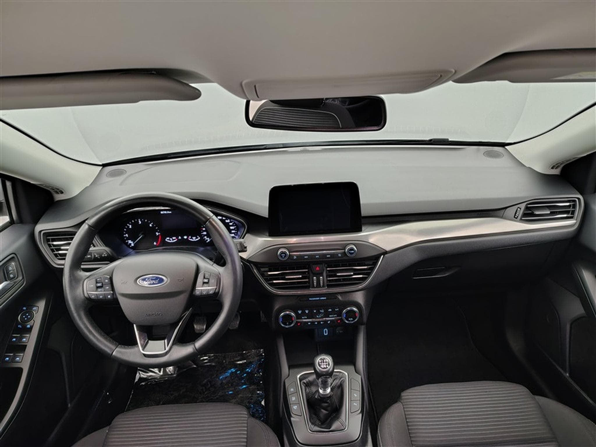 Ford Focus 1.5 EcoBlue Titanium Business (2020) - Photo 8