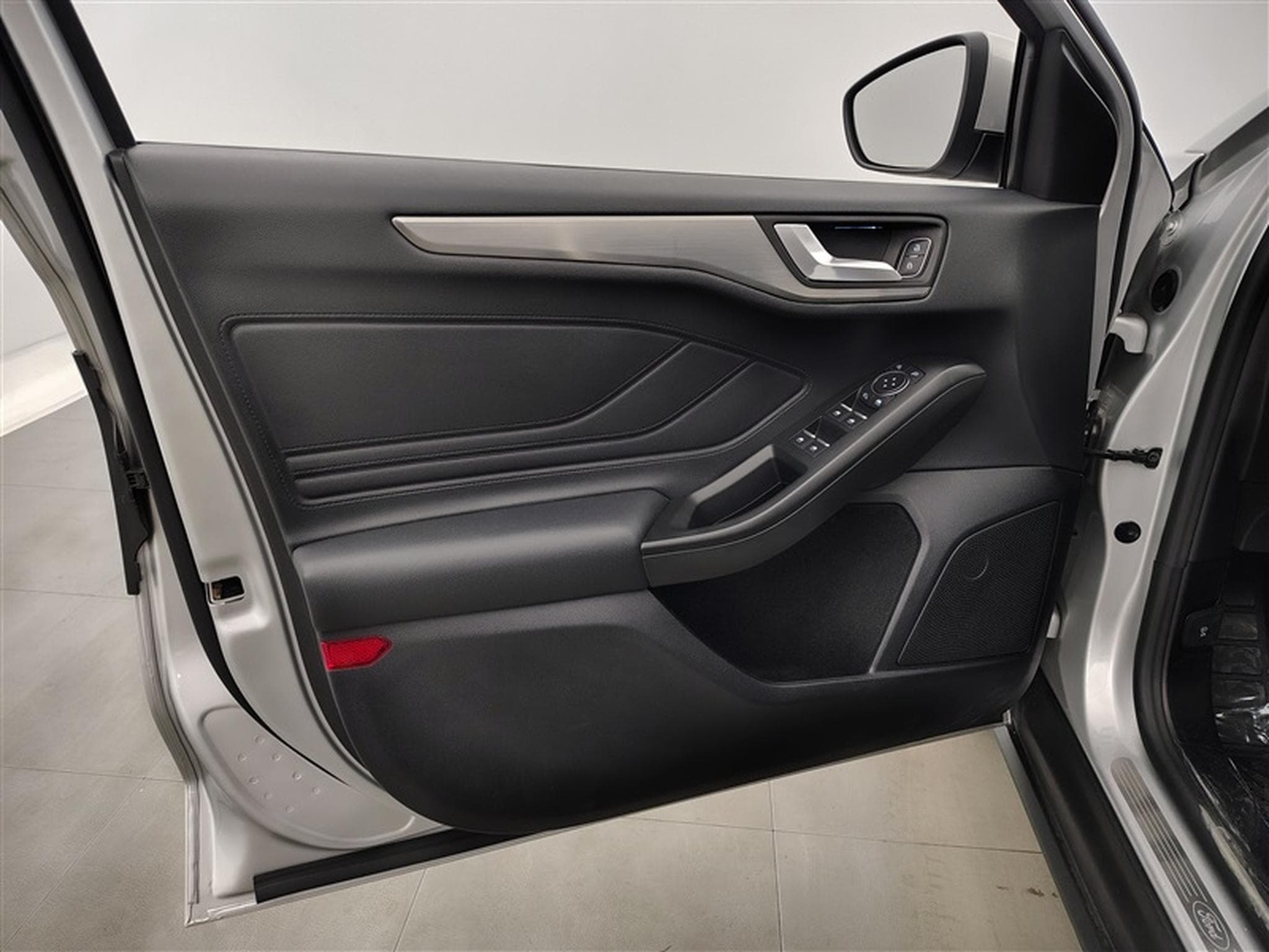 Ford Focus 1.5 EcoBlue Titanium Business (2020) - Photo 17