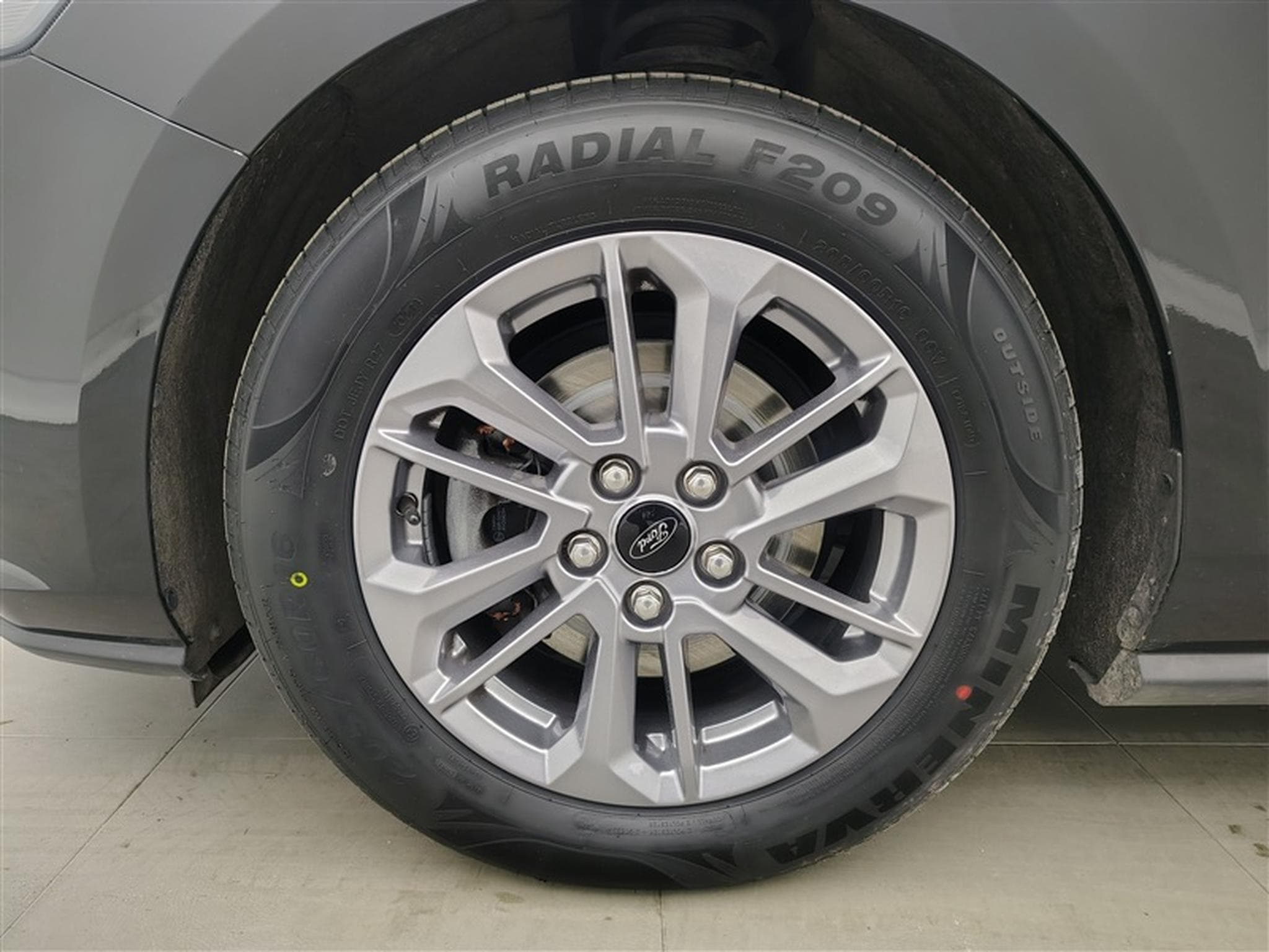 Ford Focus 1.5 EcoBlue Connected (2023) - Photo 6