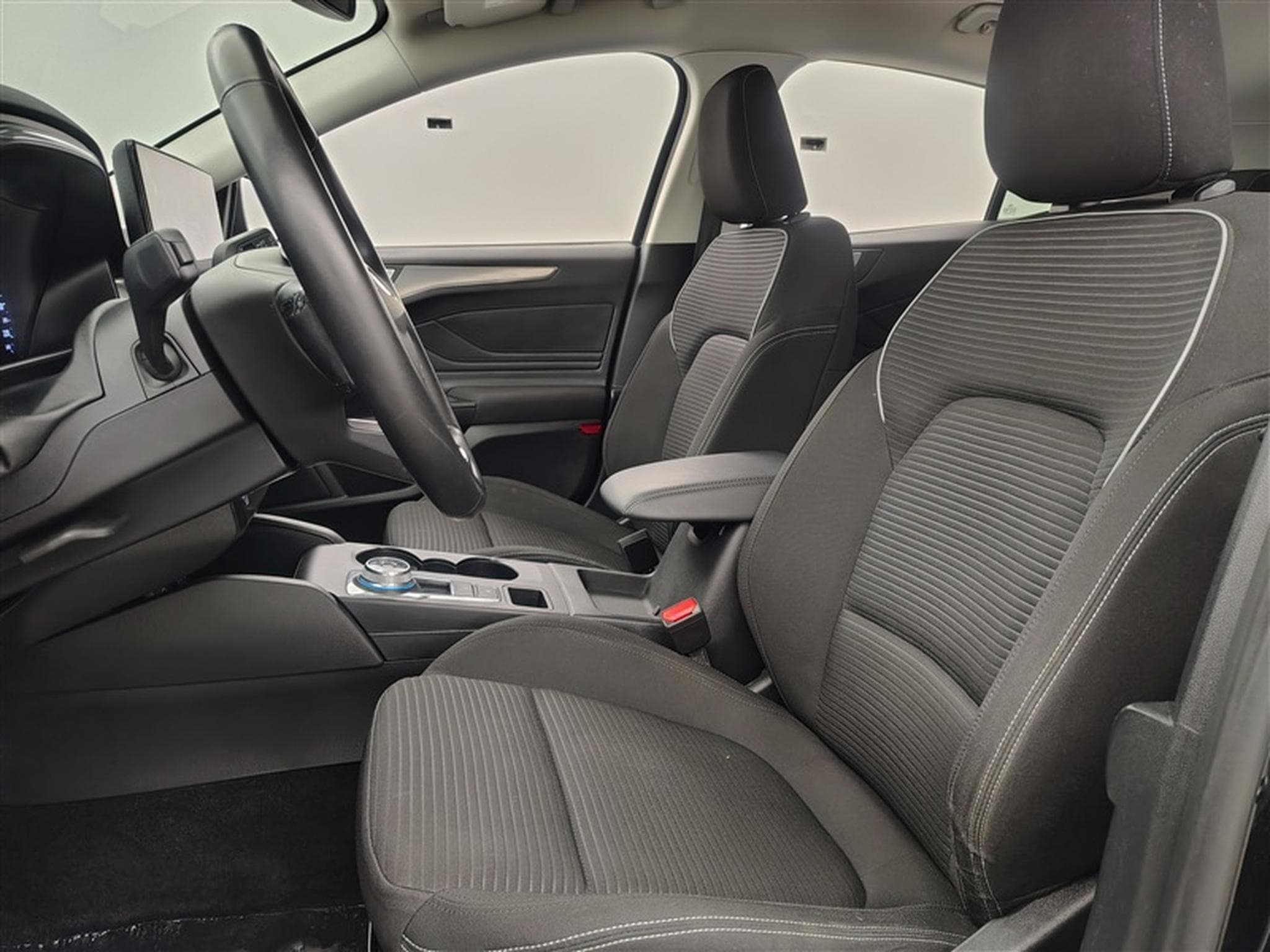 Ford Focus 1.5 EcoBlue Connected (2023) - Photo 7