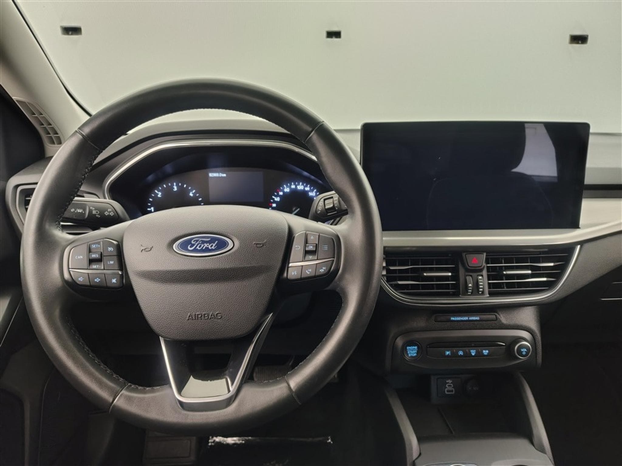 Ford Focus 1.5 EcoBlue Connected (2023) - Photo 9