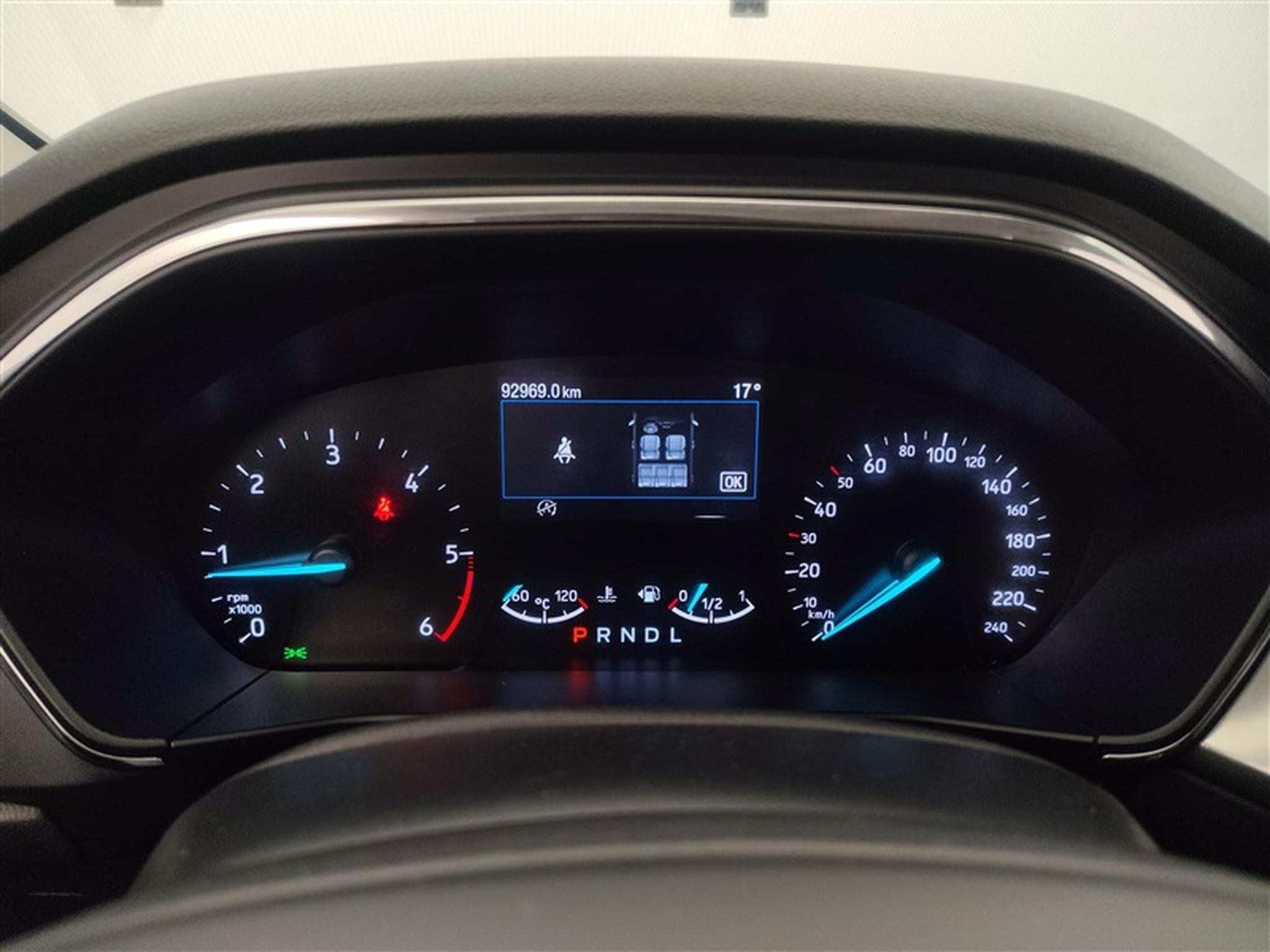 Ford Focus 1.5 EcoBlue Connected (2023) - Photo 10