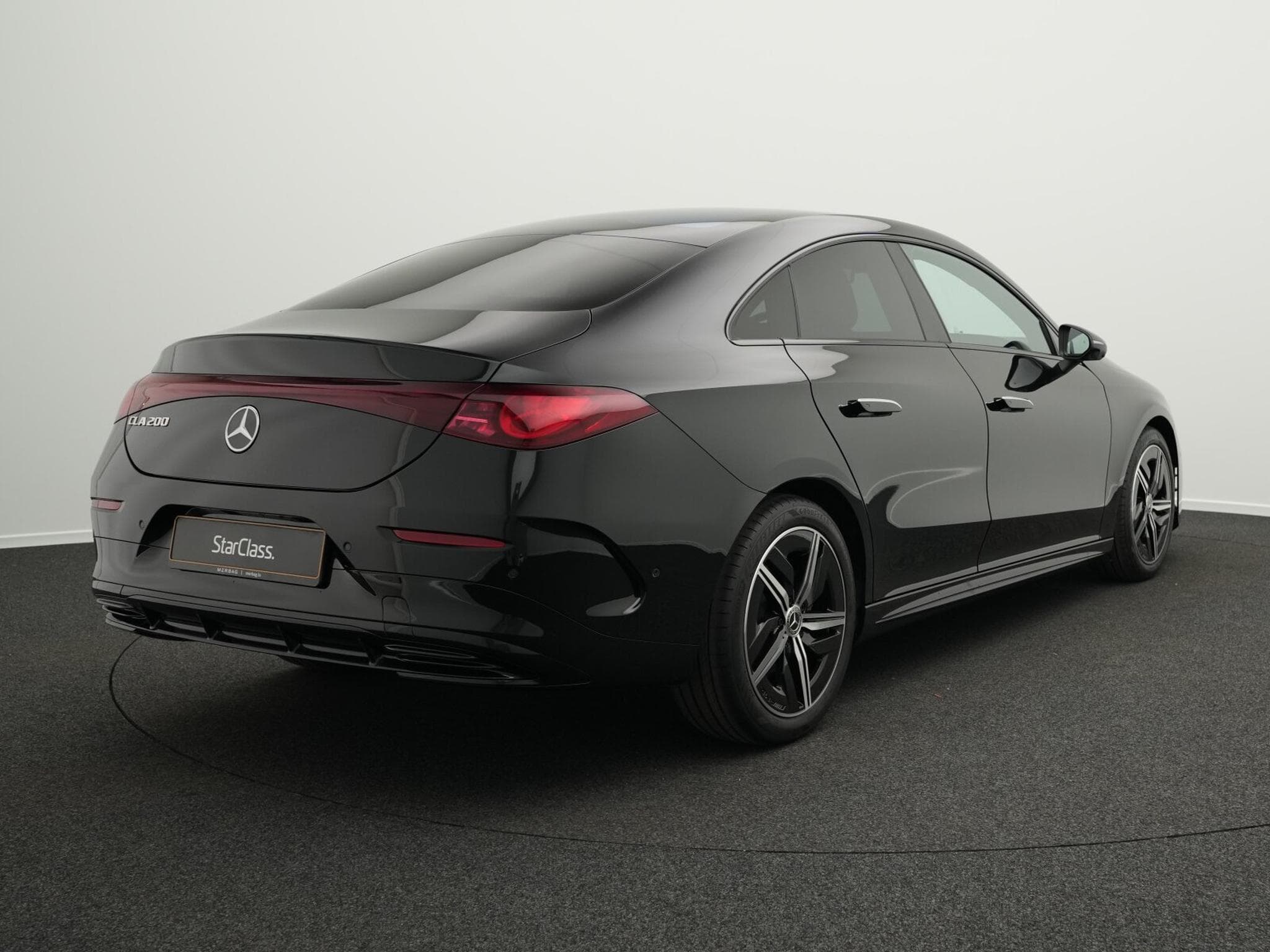 Mercedes CLA 200 AMG-Line (2026) - Photo 3
