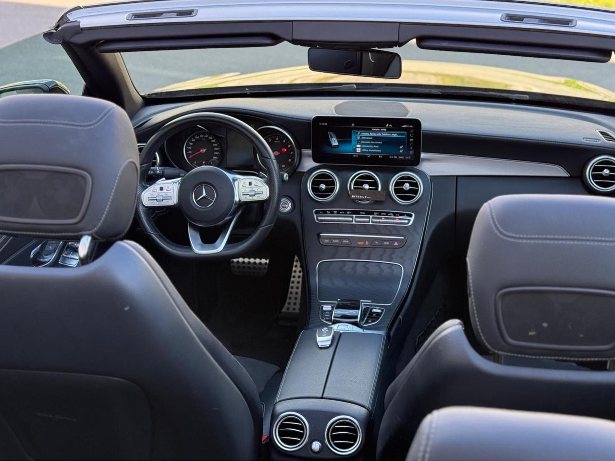 Mercedes C 180 AMG Line (2019) - Photo 3