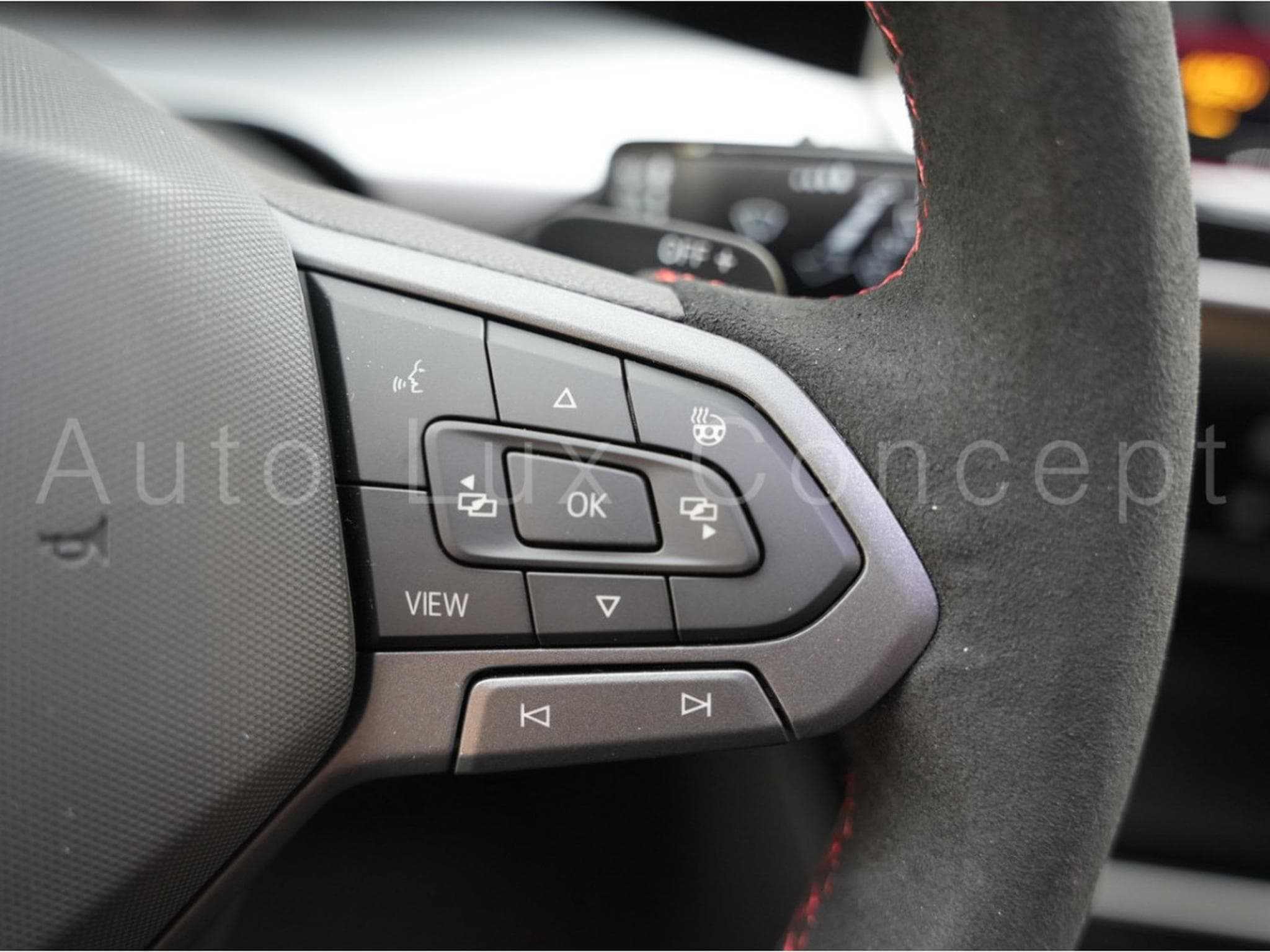 VW Golf GTI Edition 50 Pack Performance (2026) - Photo 19