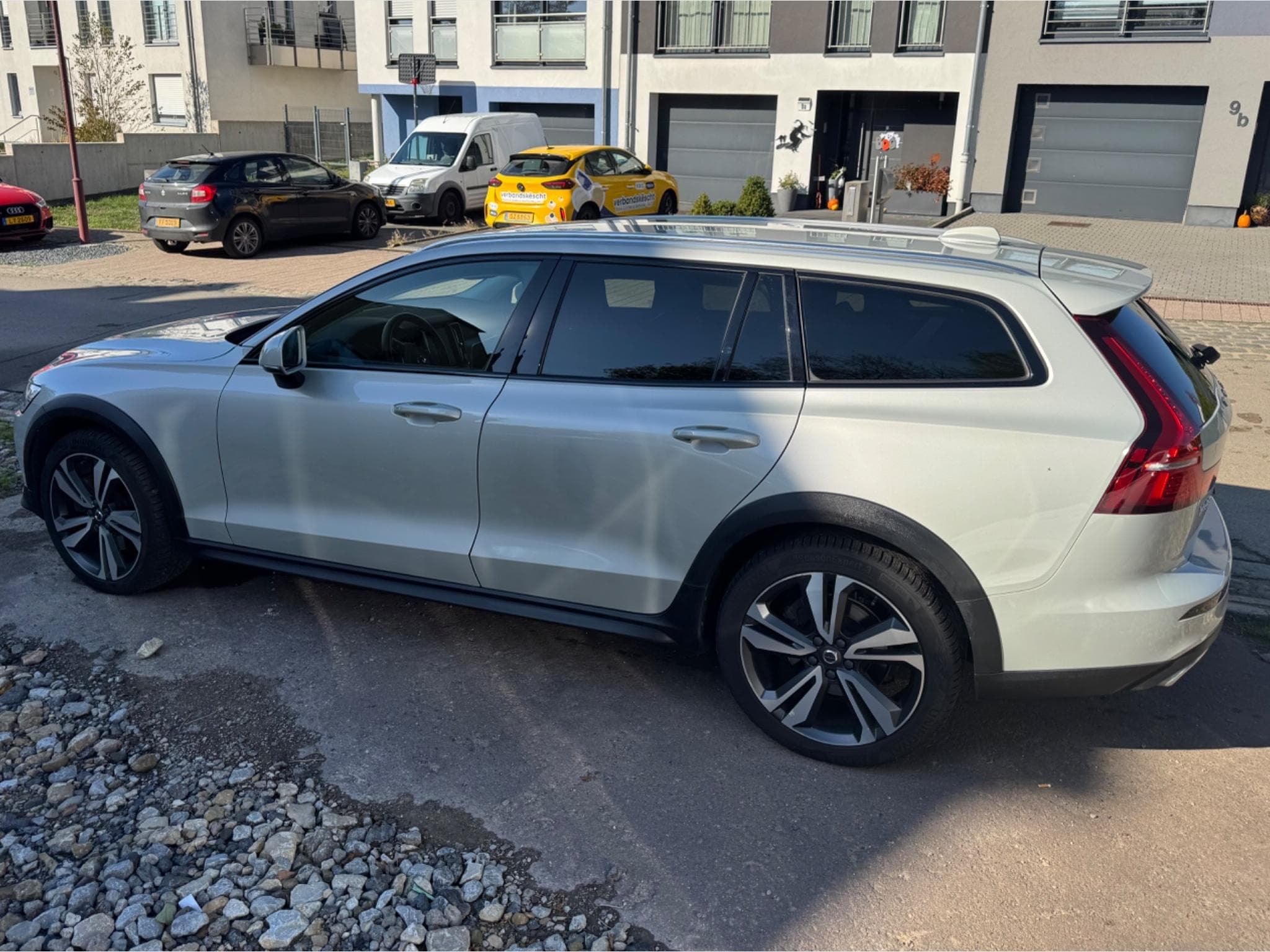 Volvo V60 CROSS COUNTRY D4 (2019) - Foto 3