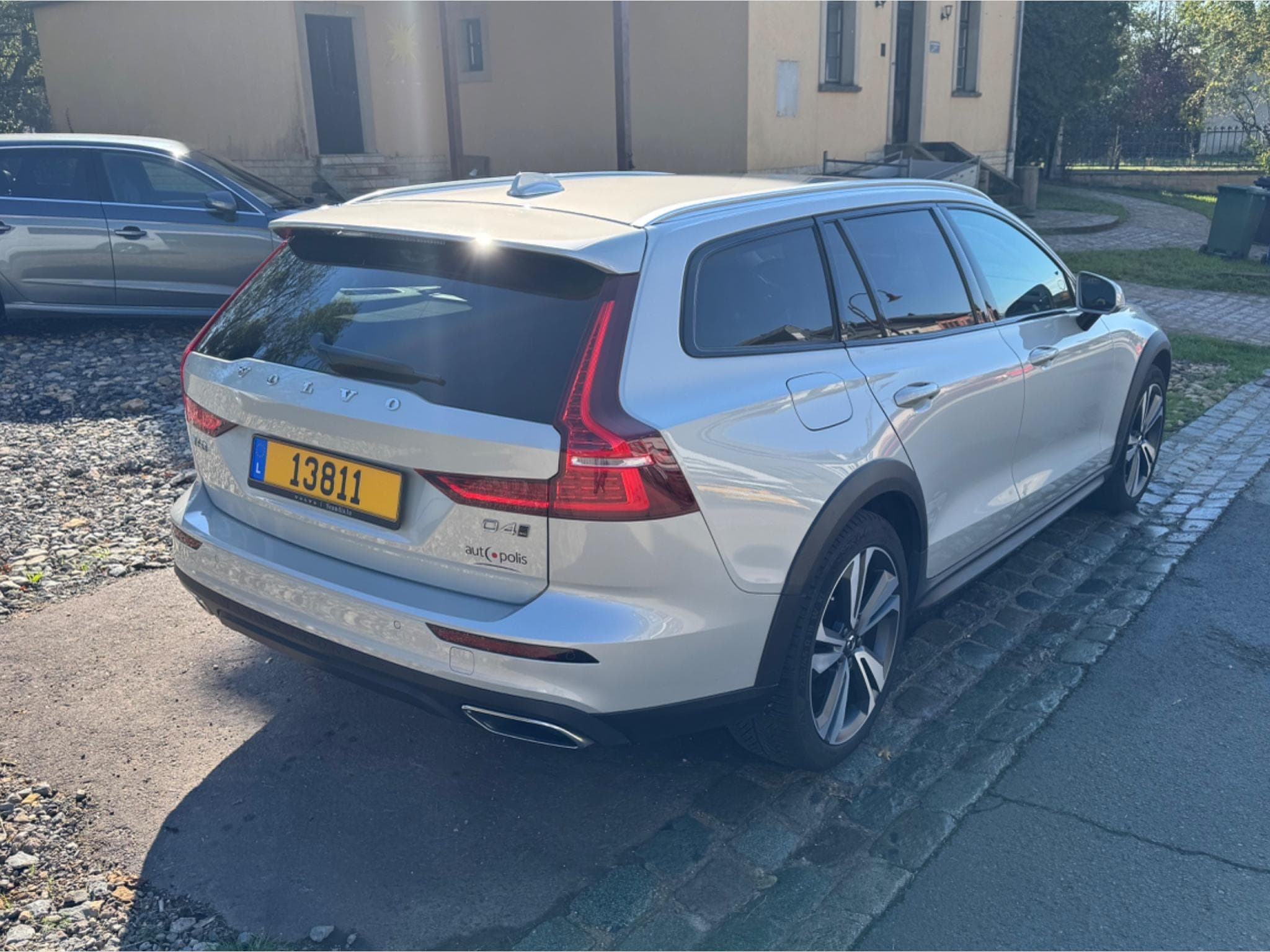 Volvo V60 CROSS COUNTRY D4 (2019) - Foto 4