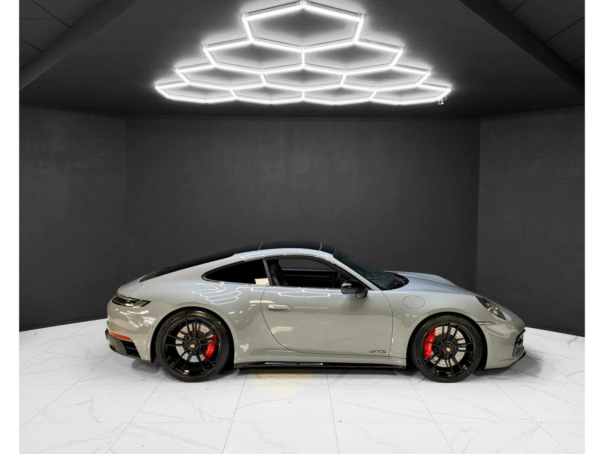 Porsche 911 Carrera 4 GTS / ACC / PDCC / Bose / Matrix LED (2023) - Photo 6