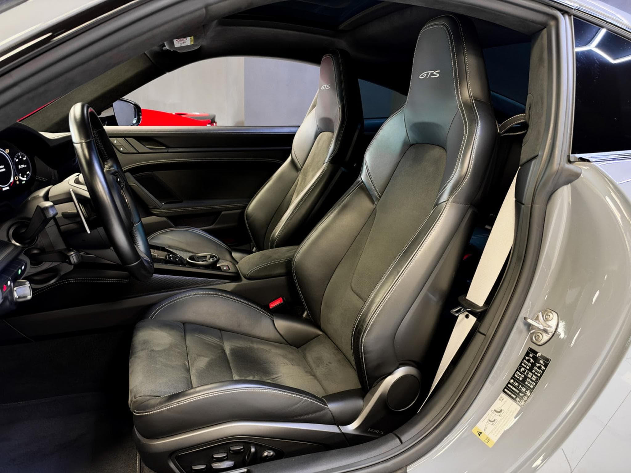Porsche 911 Carrera 4 GTS / ACC / PDCC / Bose / Matrix LED (2023) - Photo 13