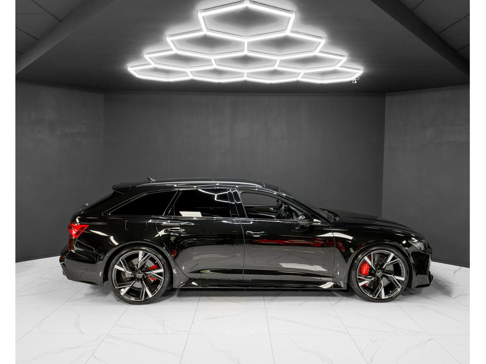 Audi RS6 AVANT 4.0 TFSI QUATTRO TIPTRONIC / RS DYNAMIQUE PLUS (2020) - Photo 6