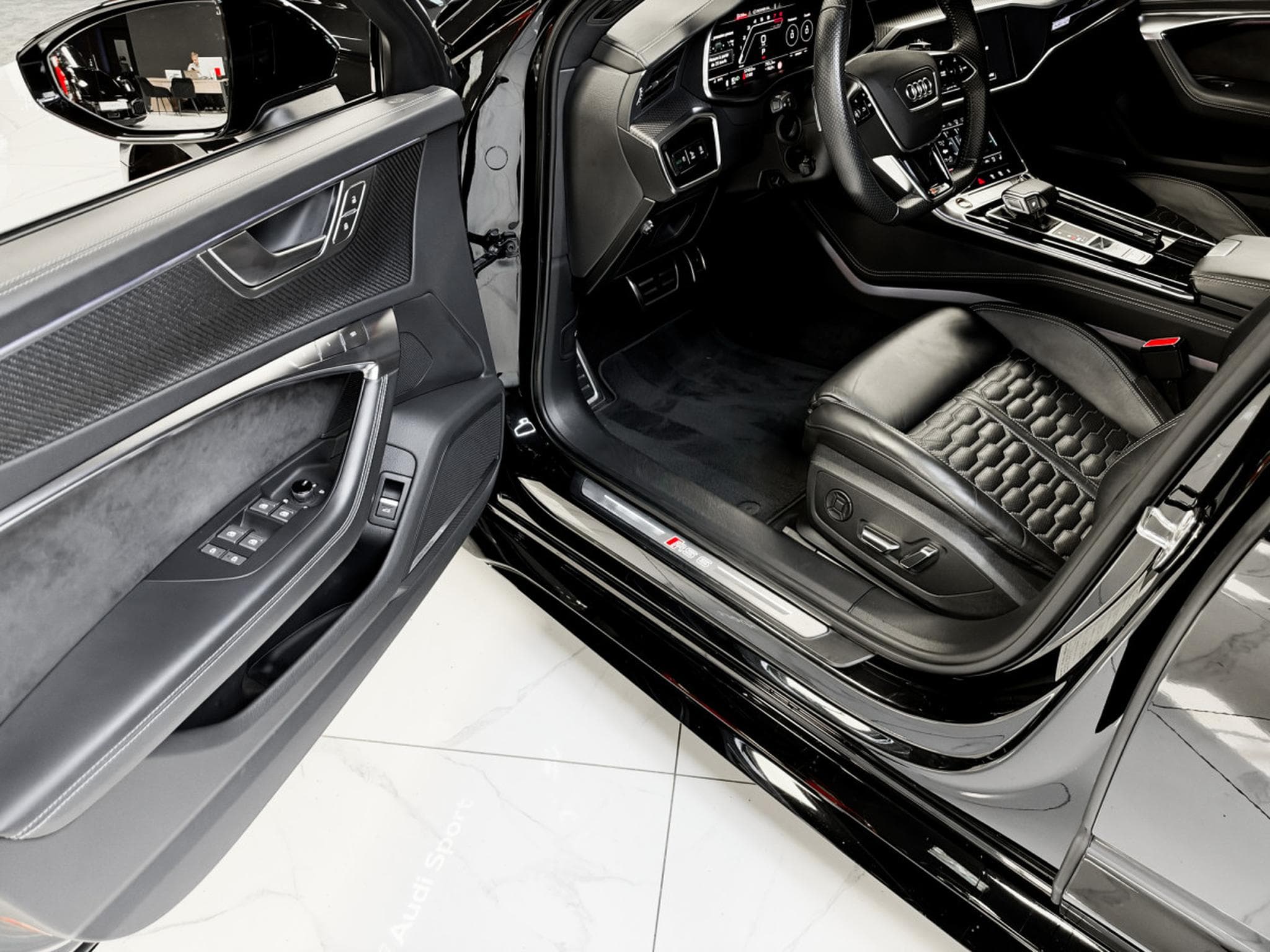 Audi RS6 AVANT 4.0 TFSI QUATTRO TIPTRONIC / RS DYNAMIQUE PLUS (2020) - Photo 15