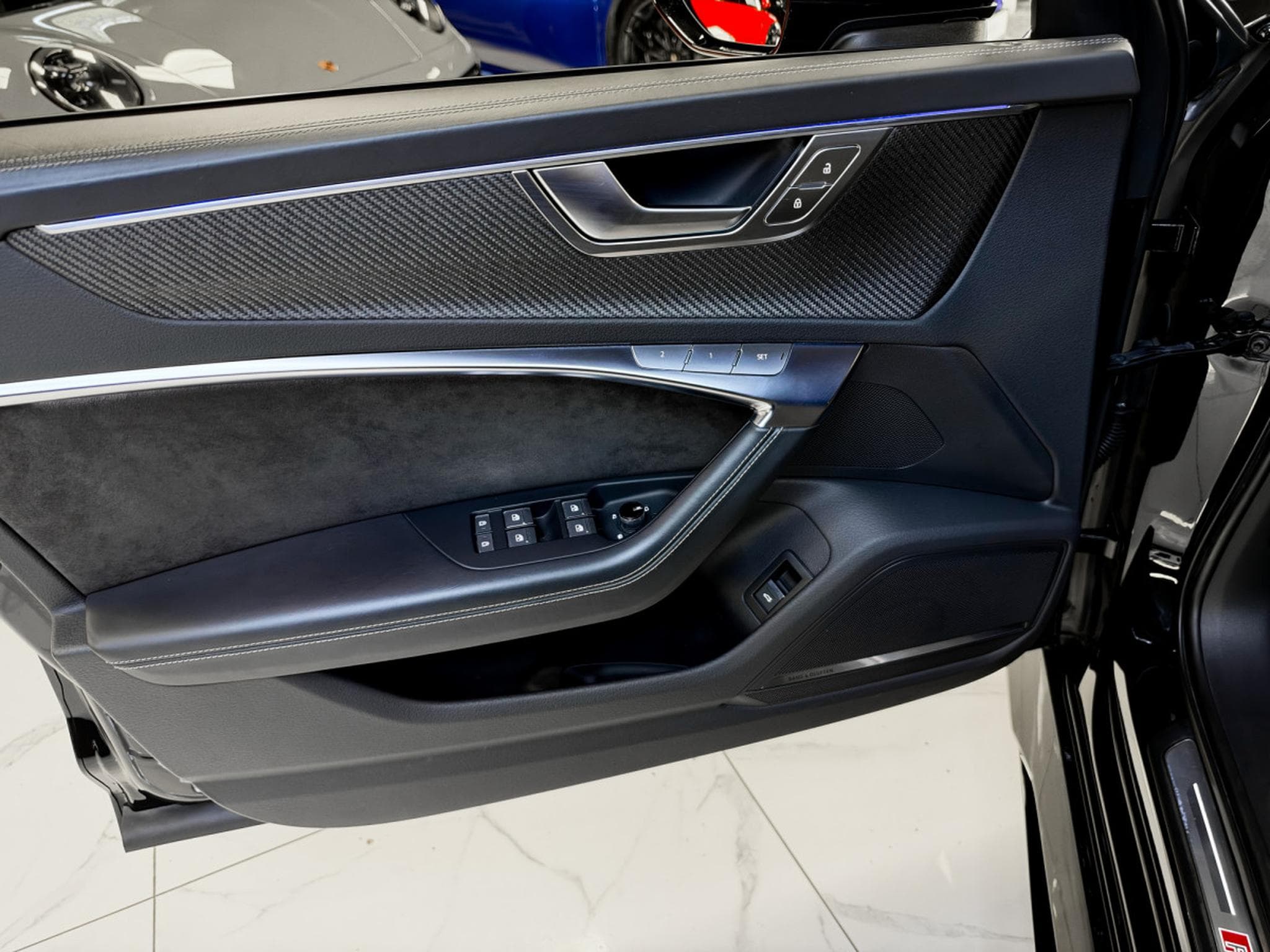 Audi RS6 AVANT 4.0 TFSI QUATTRO TIPTRONIC / RS DYNAMIQUE PLUS (2020) - Photo 16